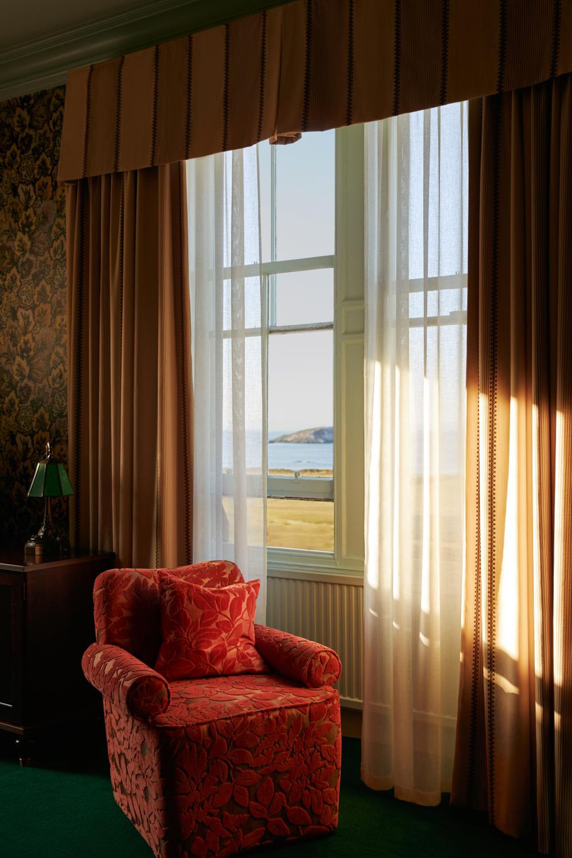 Deluxe Double Room with Sea View - Photo 4