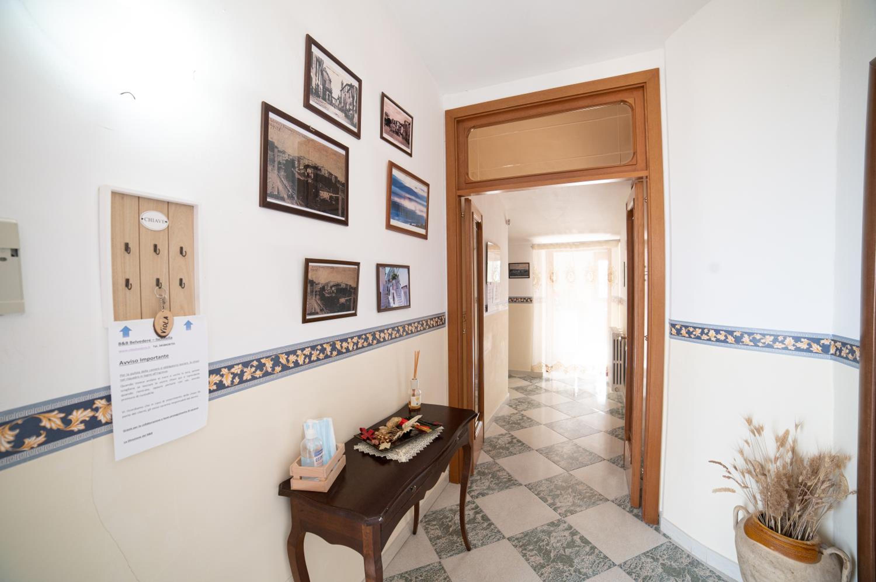 Double Room with Balcony - Photo 5