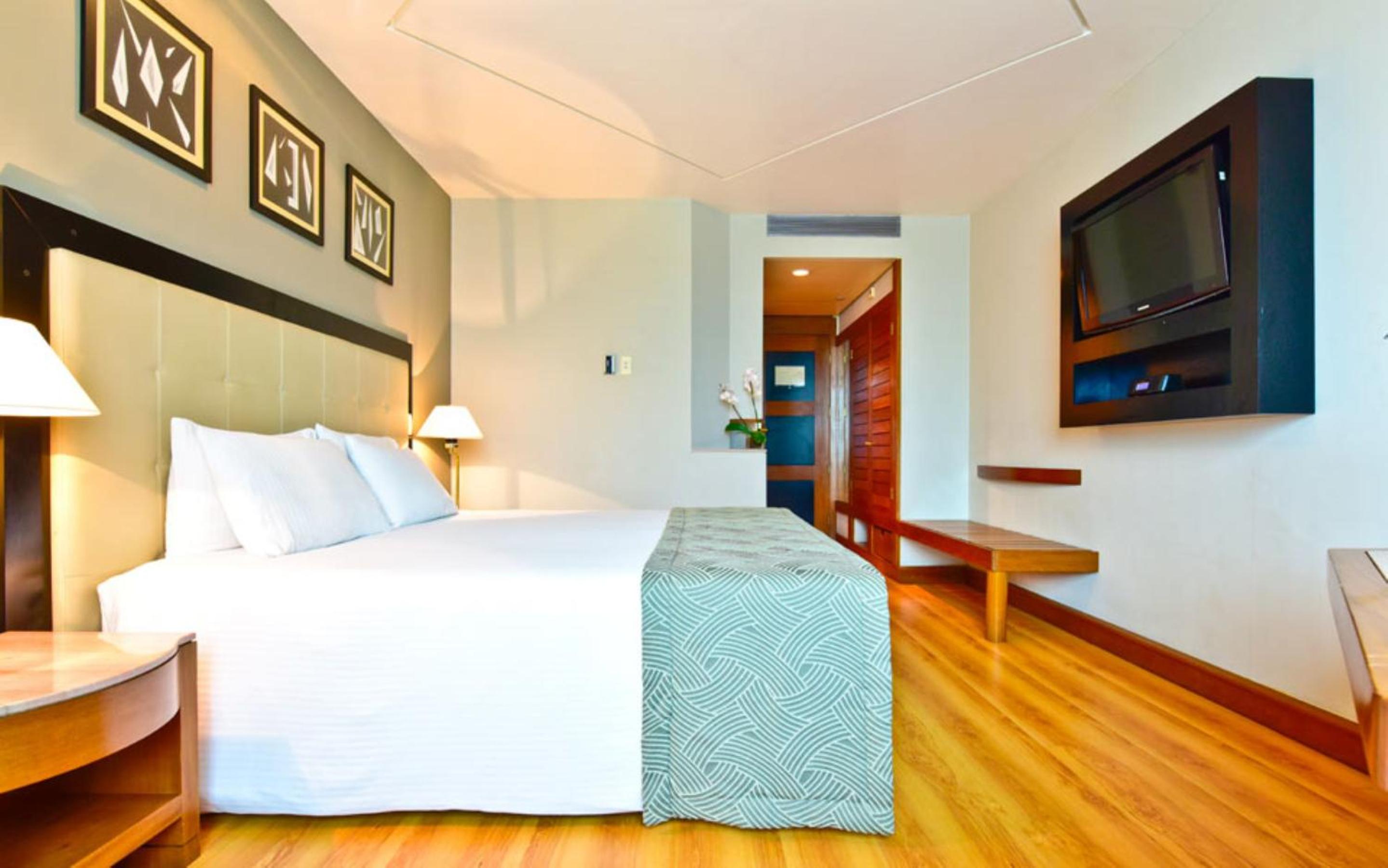Standard Double Room - Photo 3