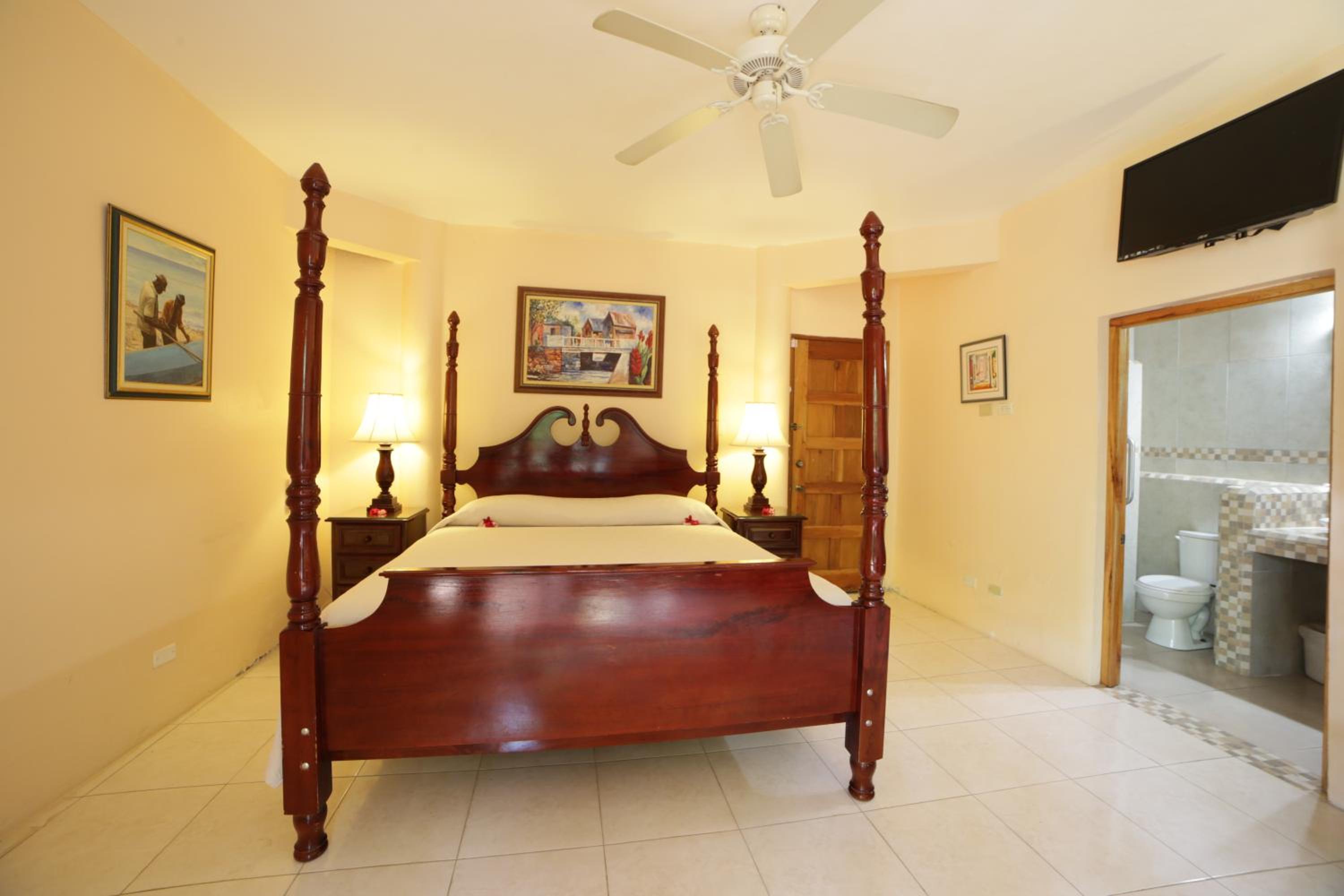 Deluxe King Room