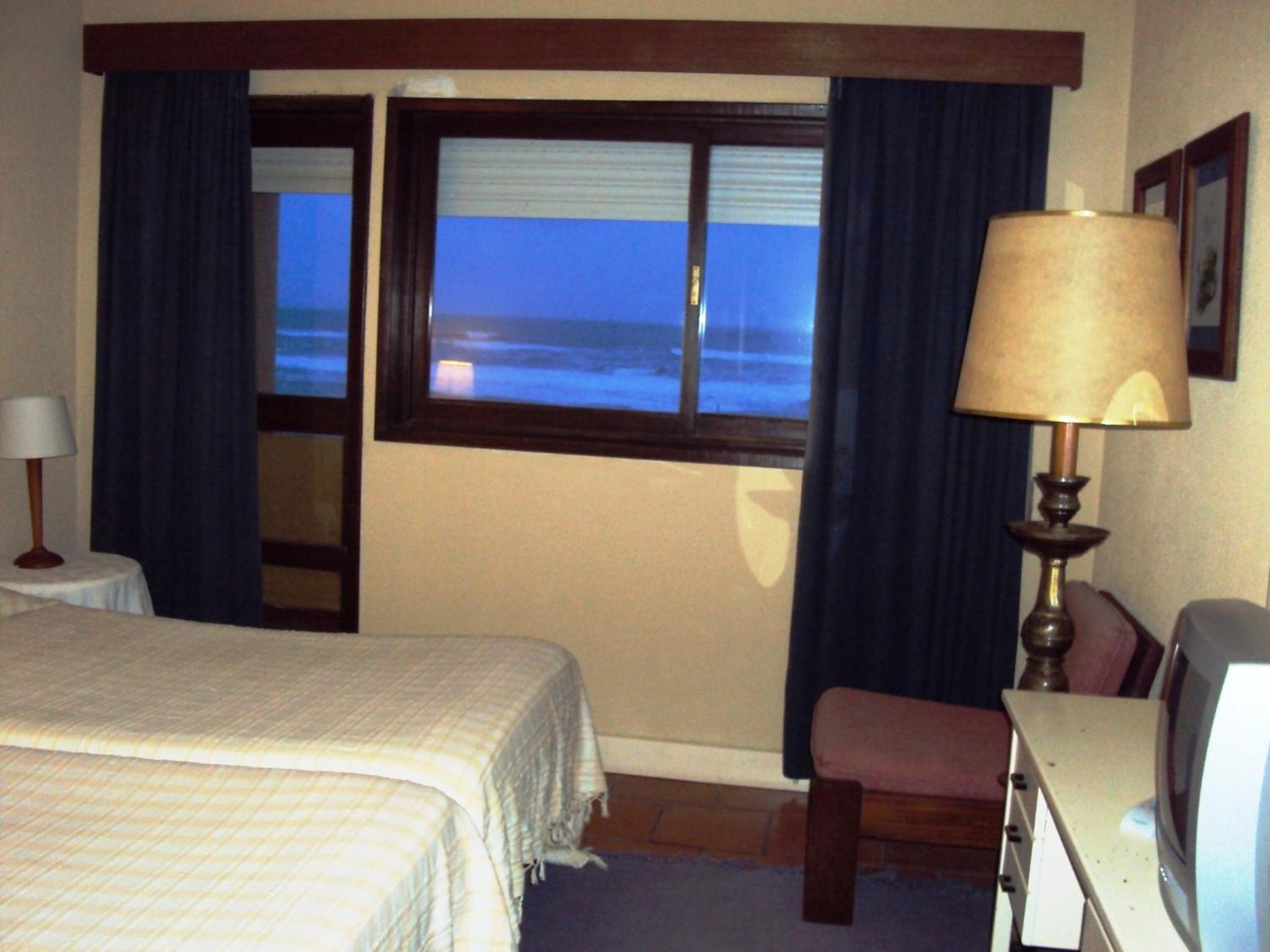 Twin Room with Sea View - Photo 4