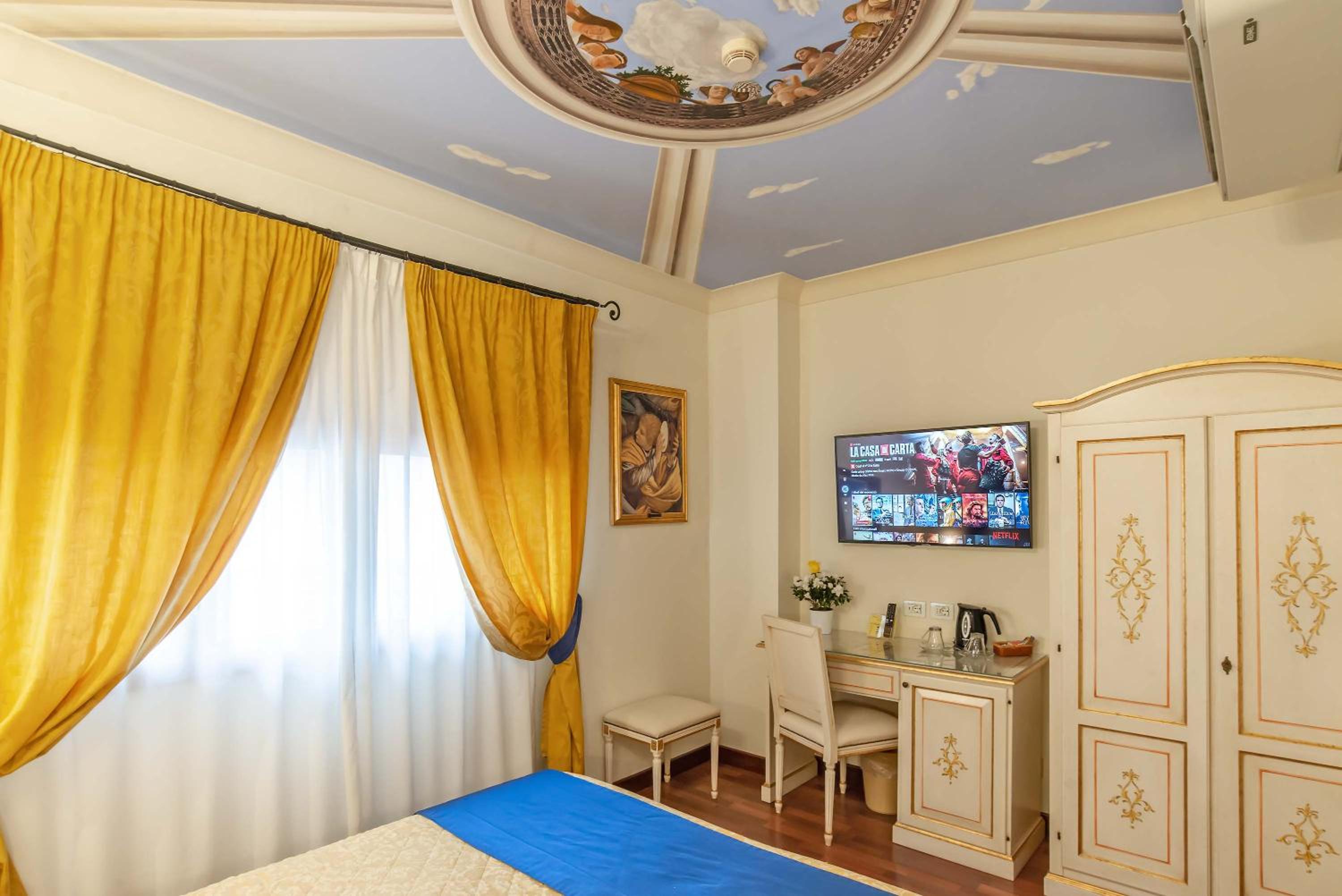 Small Economy Double Room - Photo 2