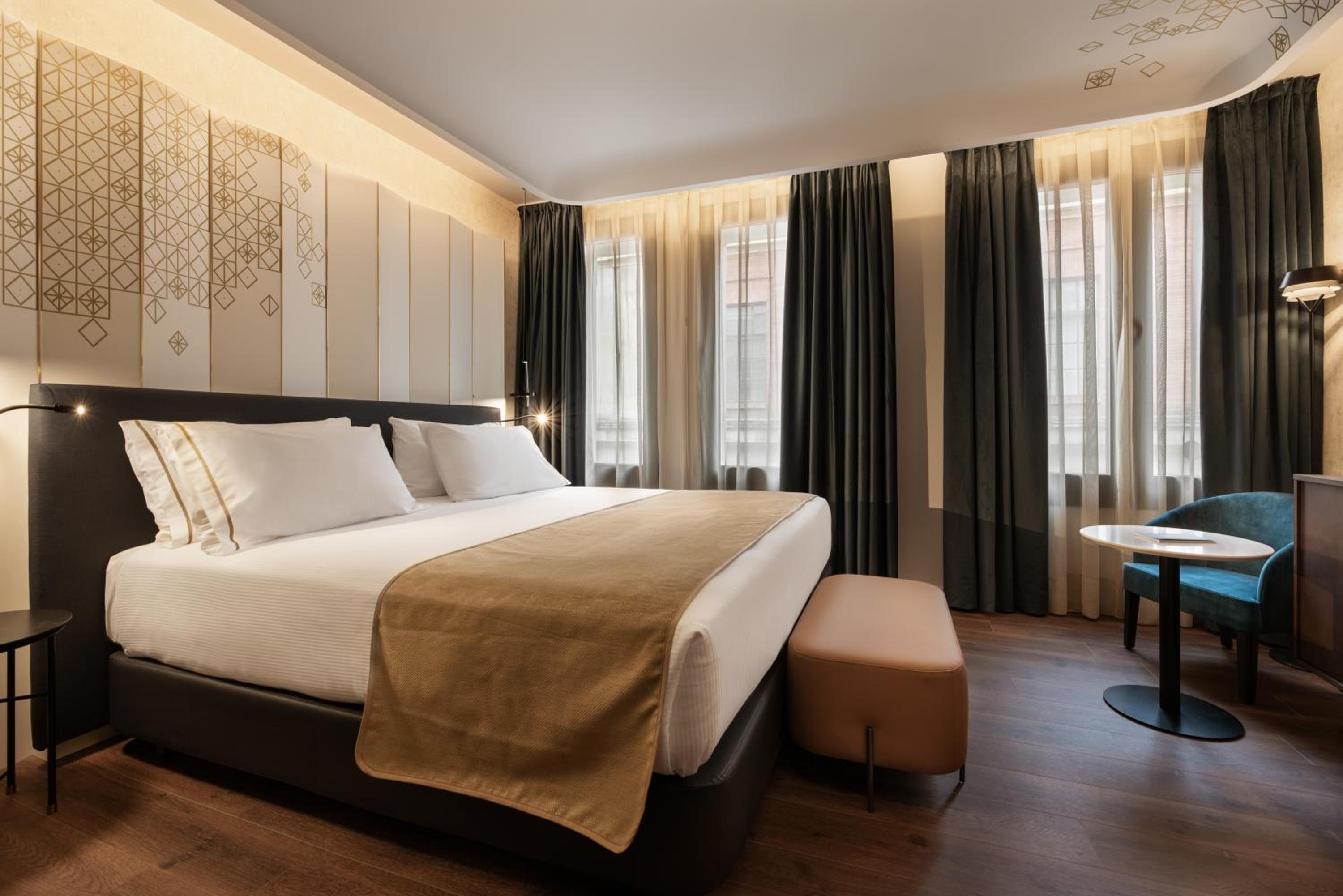 Deluxe Double Room - Photo 1