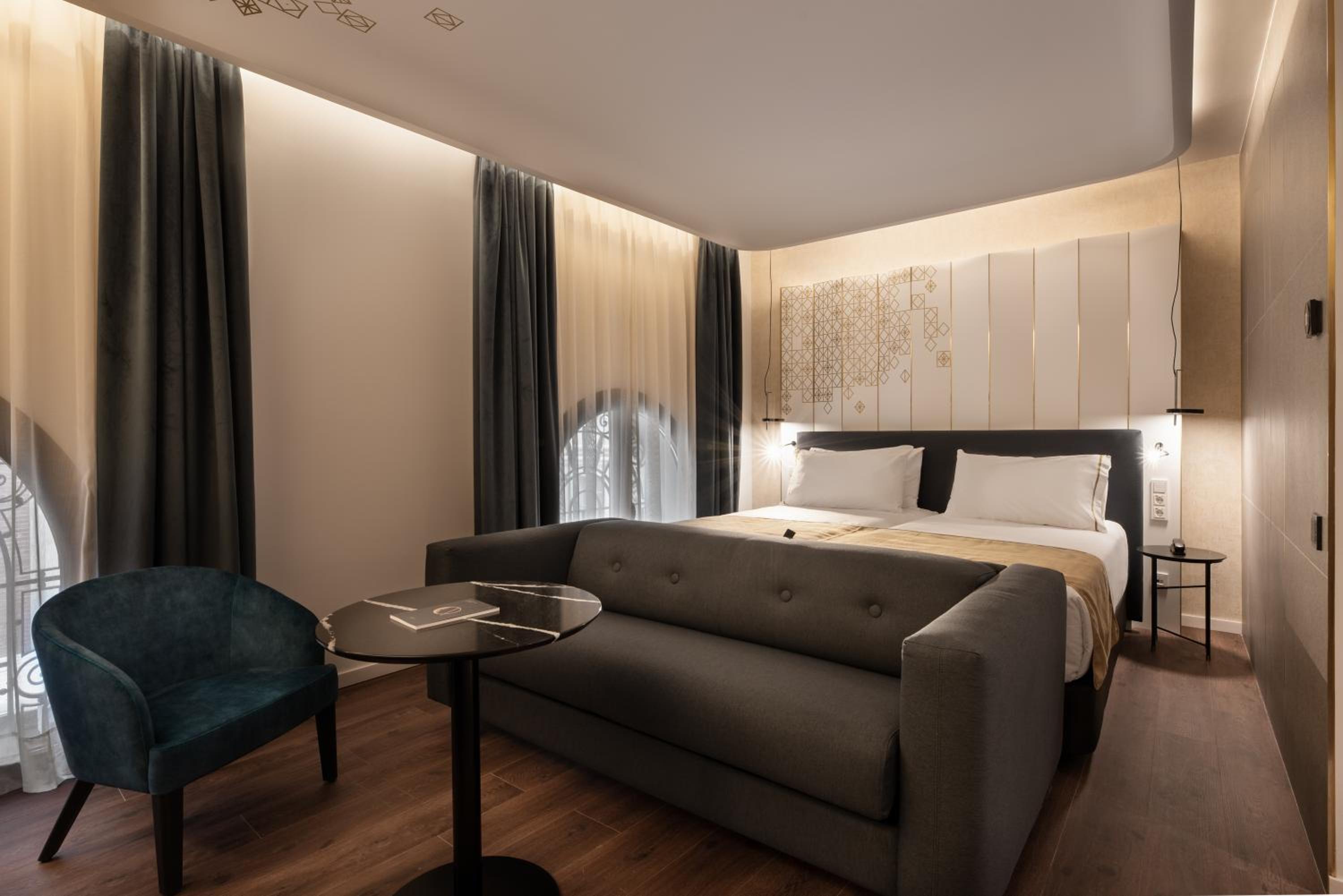 Deluxe Double Room - Photo 2