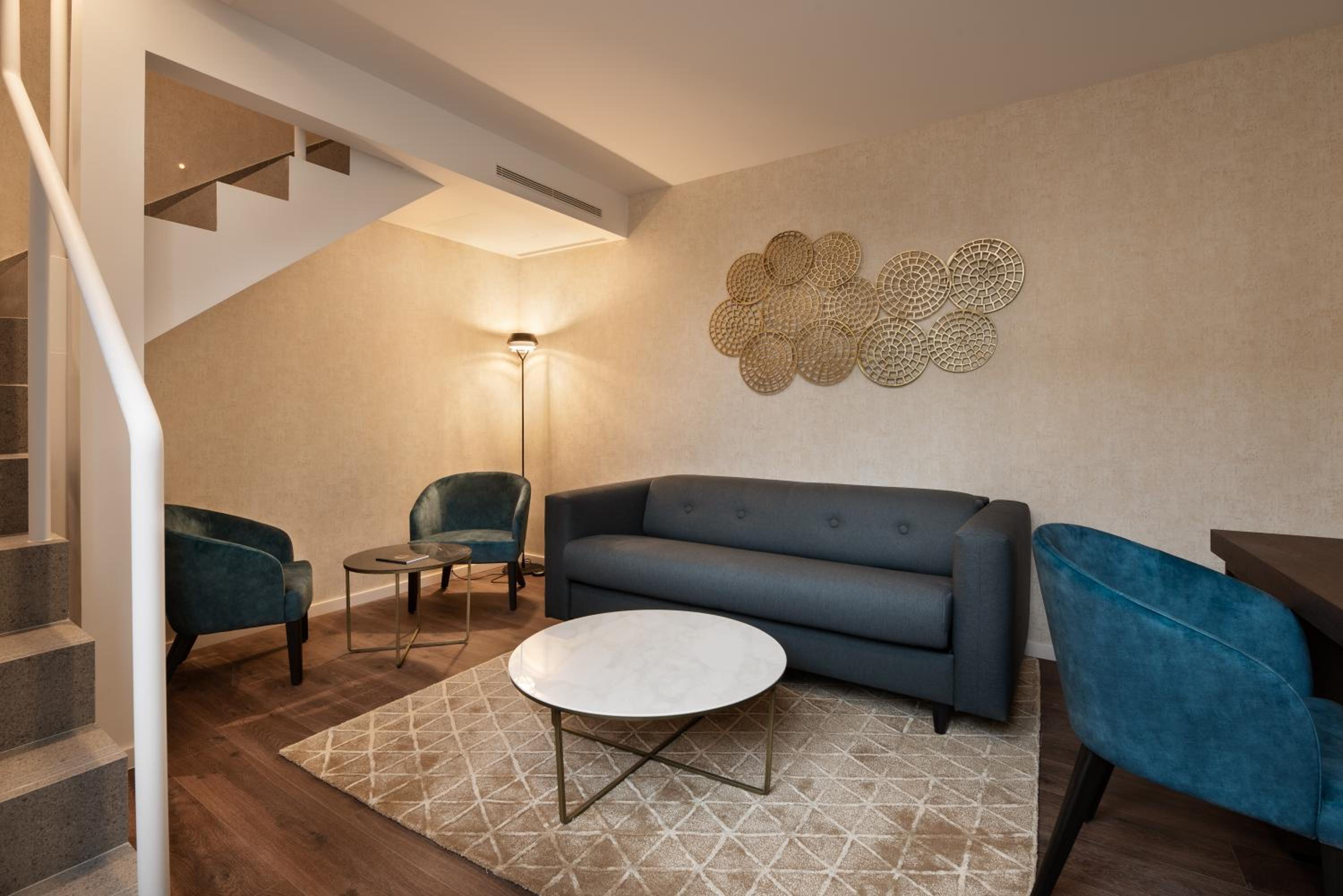 Duplex Suite - Photo 6