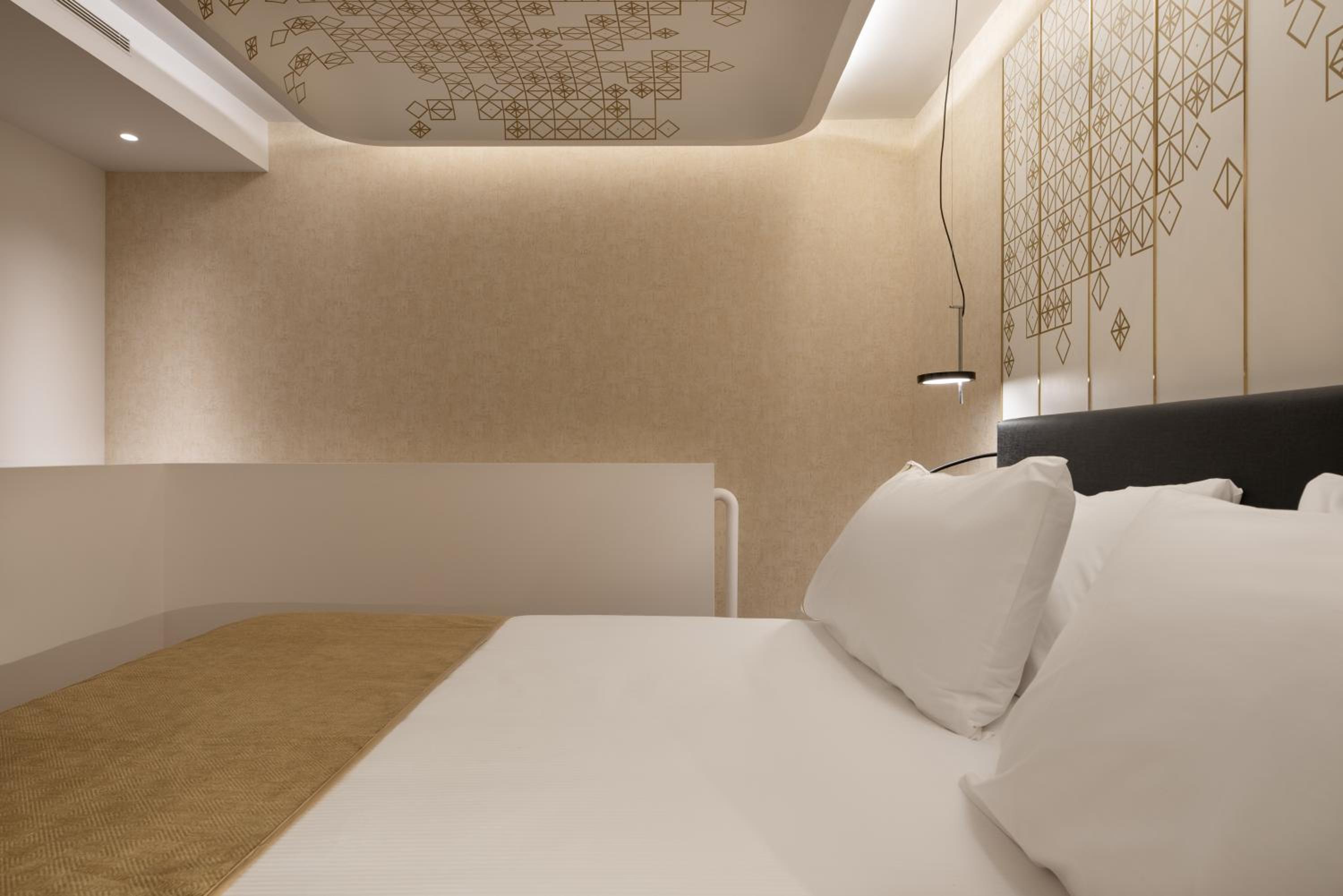 Duplex Suite - Photo 7