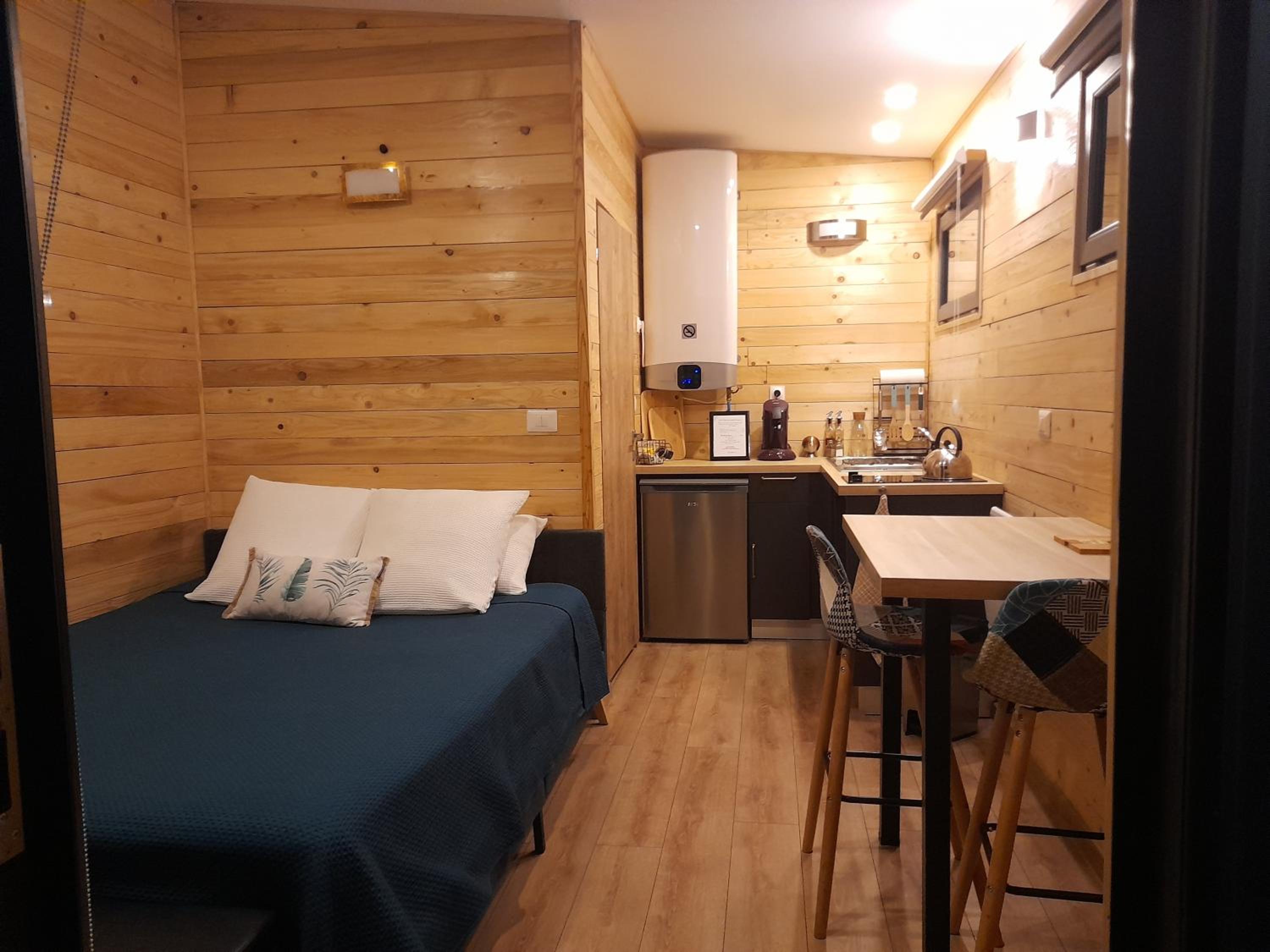 One-Bedroom Villa - Photo 12