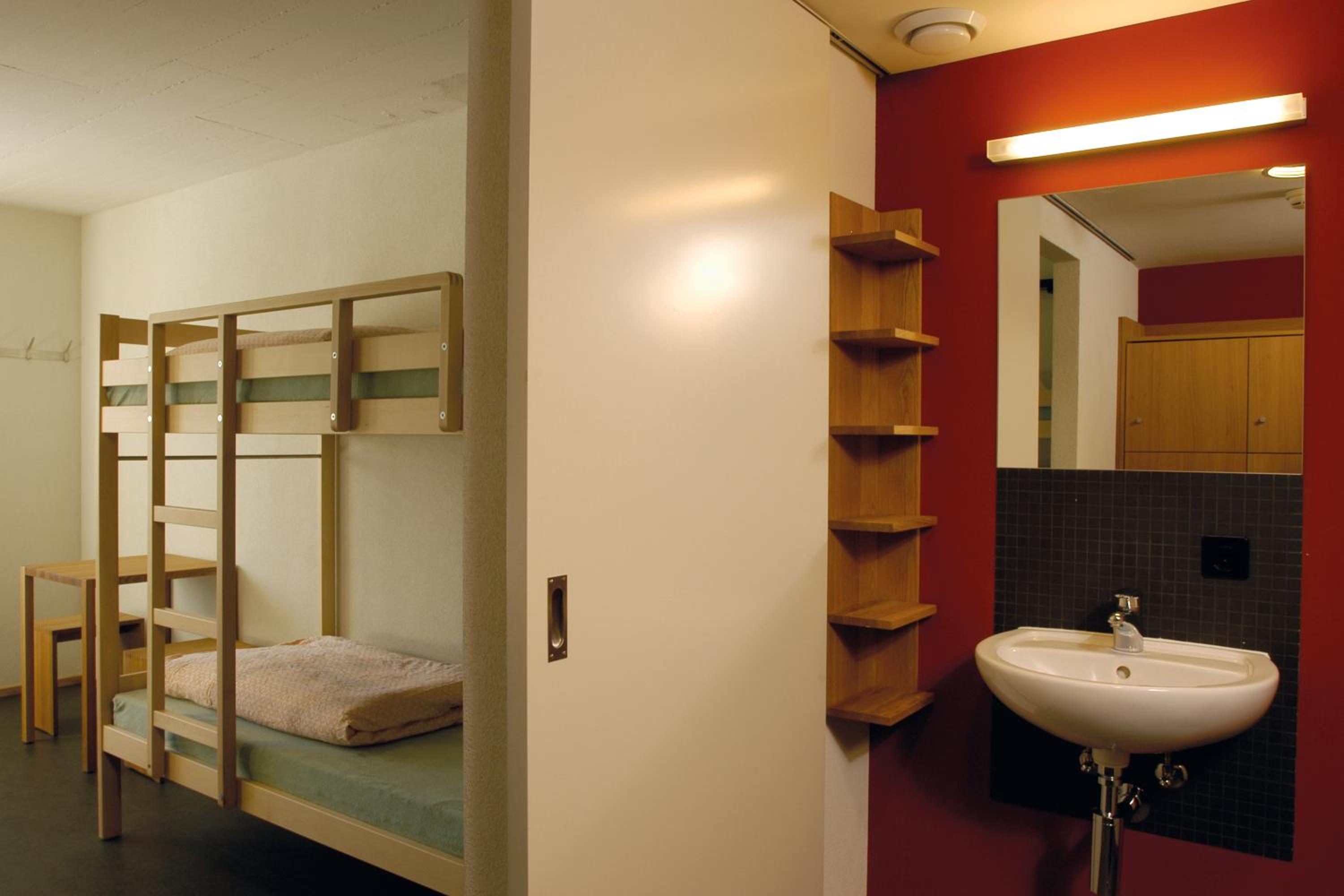 Twin Room with Bathroom photo 3