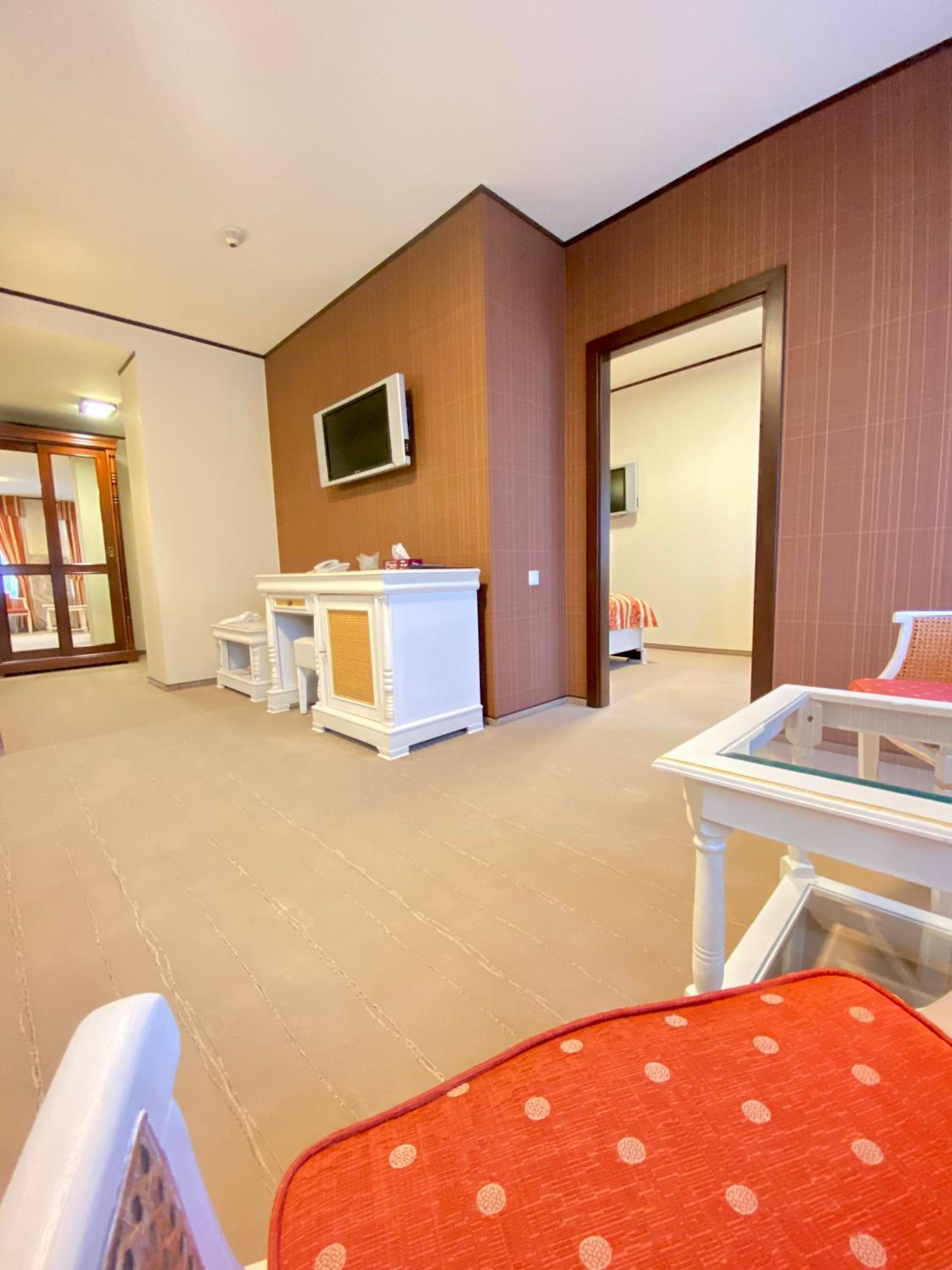 Family Suite - Photo 2