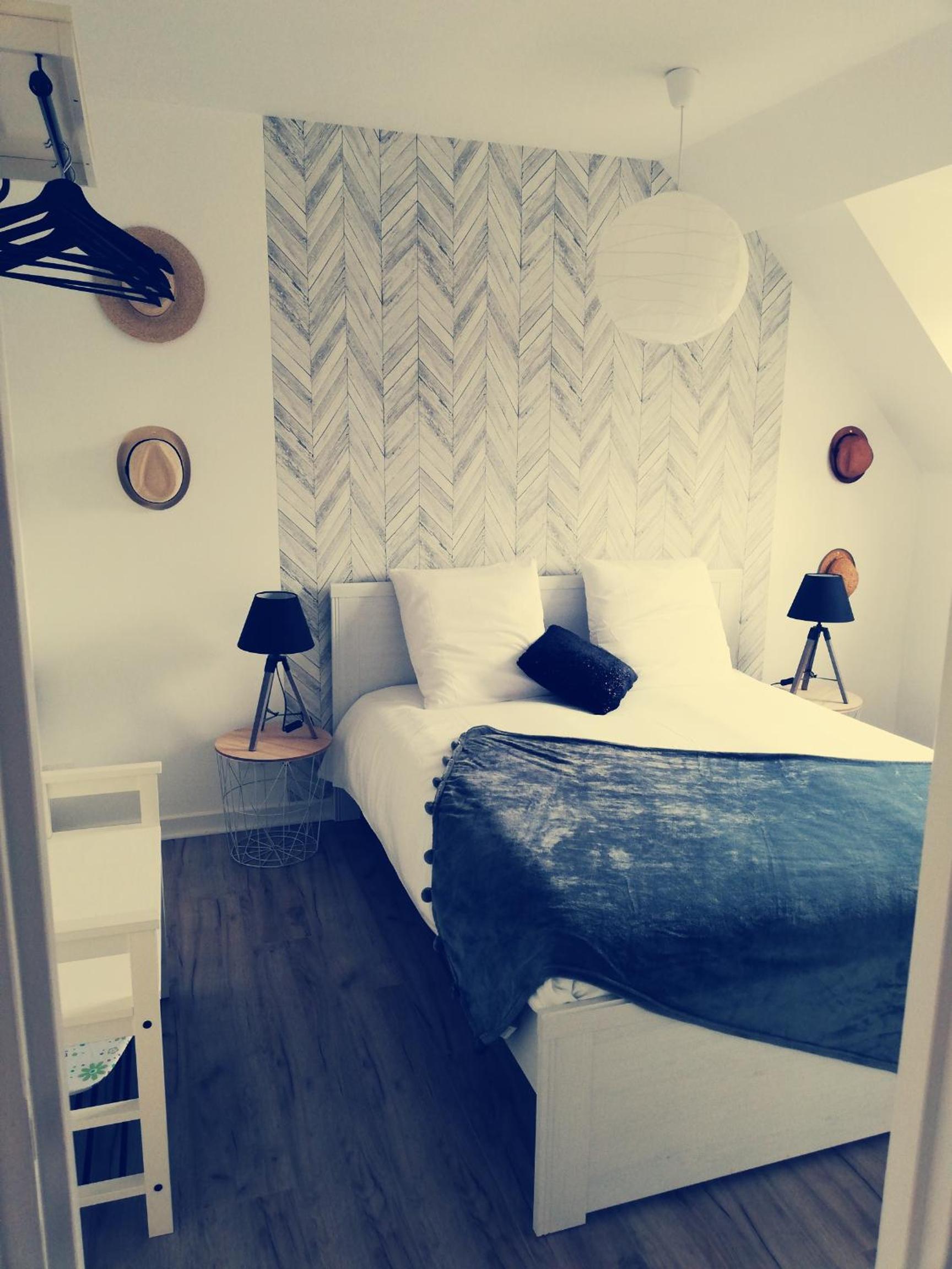 One-Bedroom Apartment photo 2