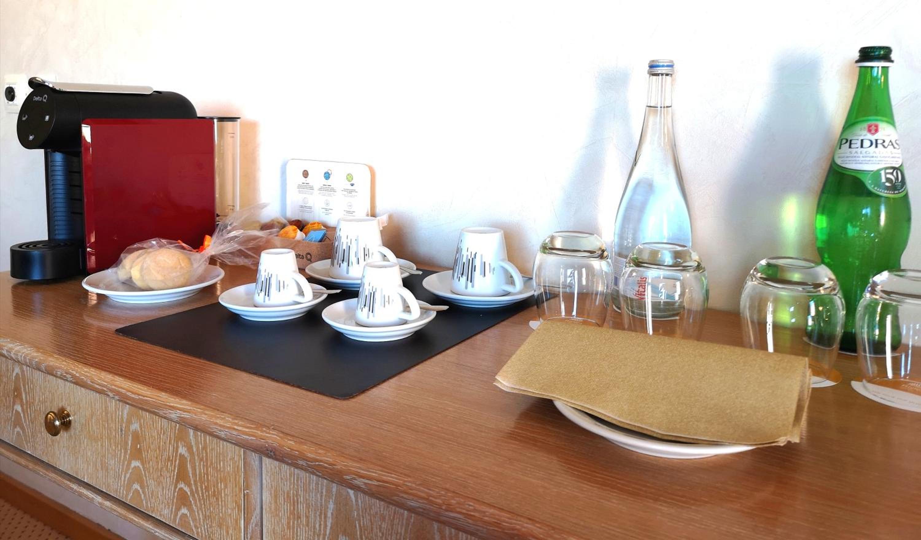 Suite - Photo 12