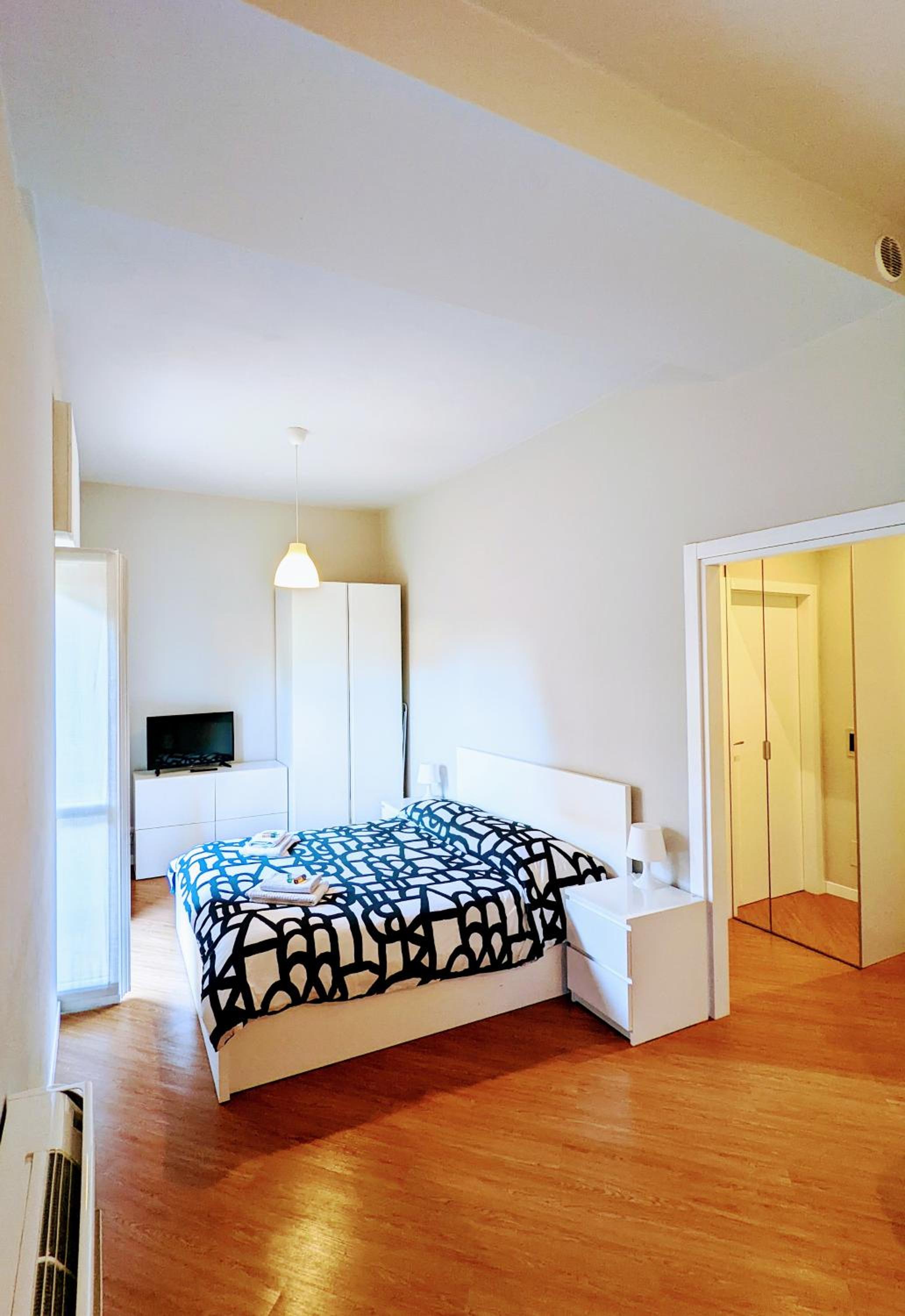 Studio Apartment photo 1