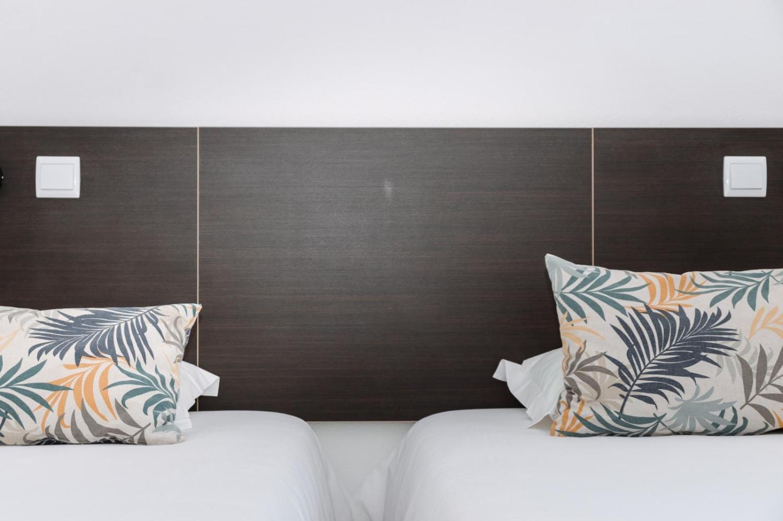Twin Room - Disability Access - Photo 1