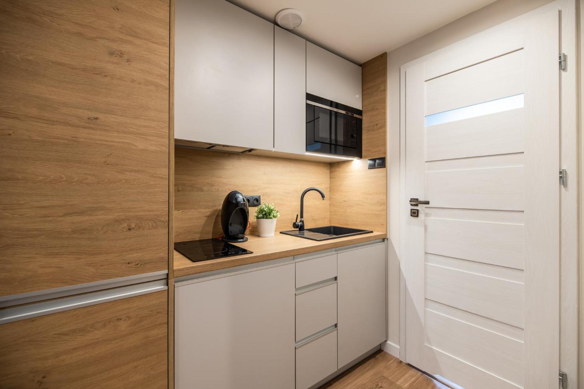 Studio Apartment - Photo 3