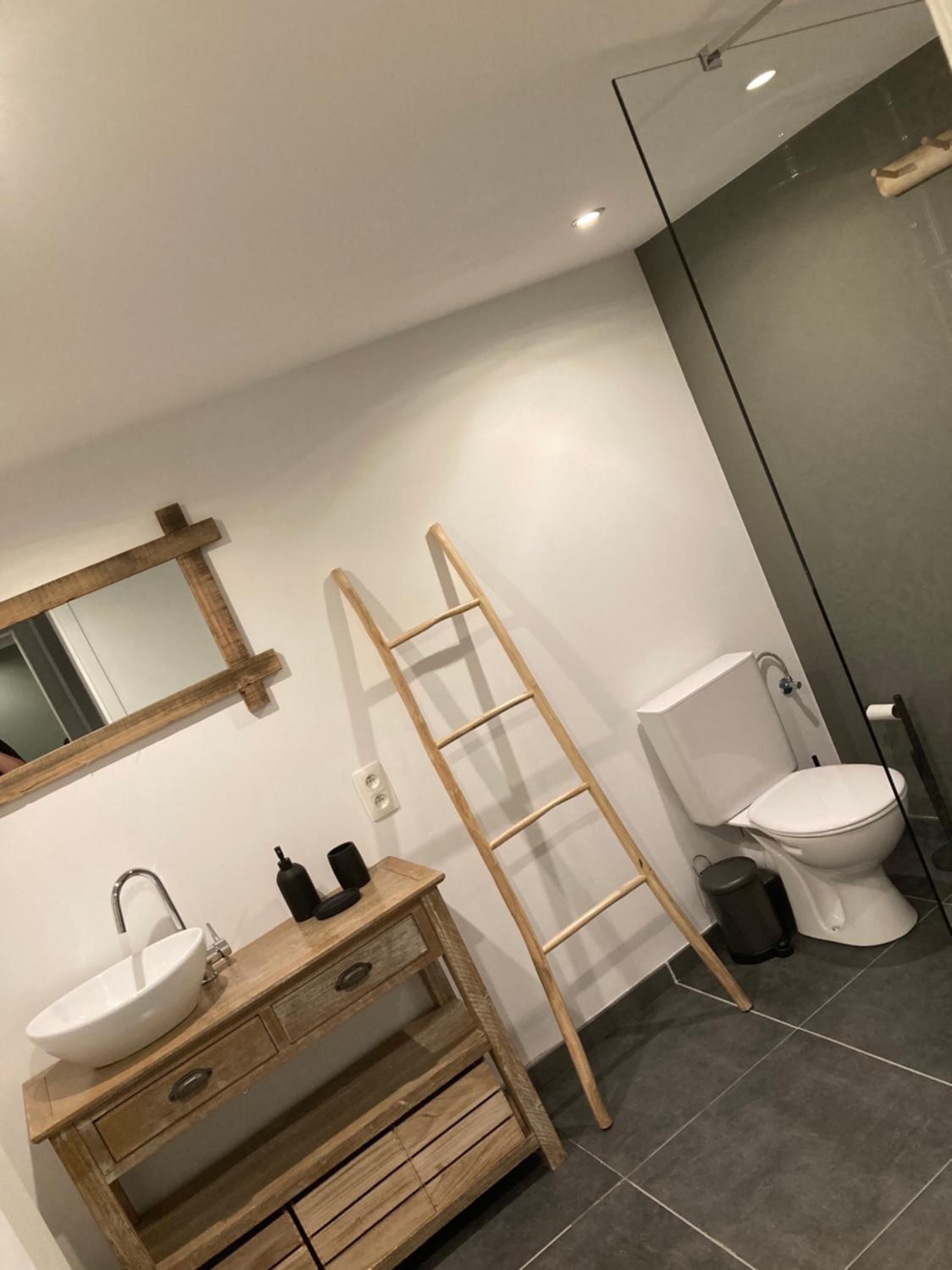 Two-Bedroom House photo 3