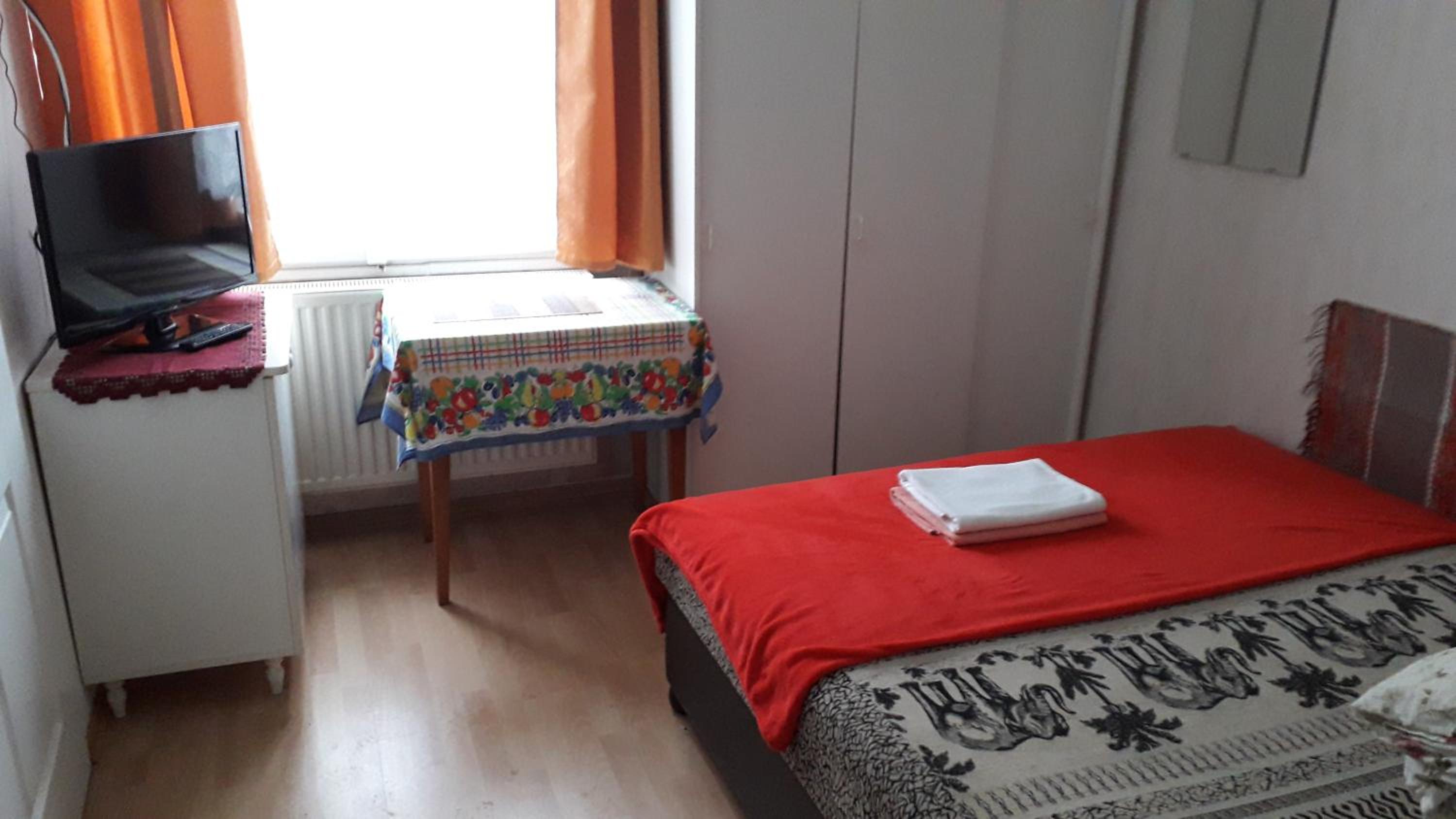 Single Room with Private Bathroom