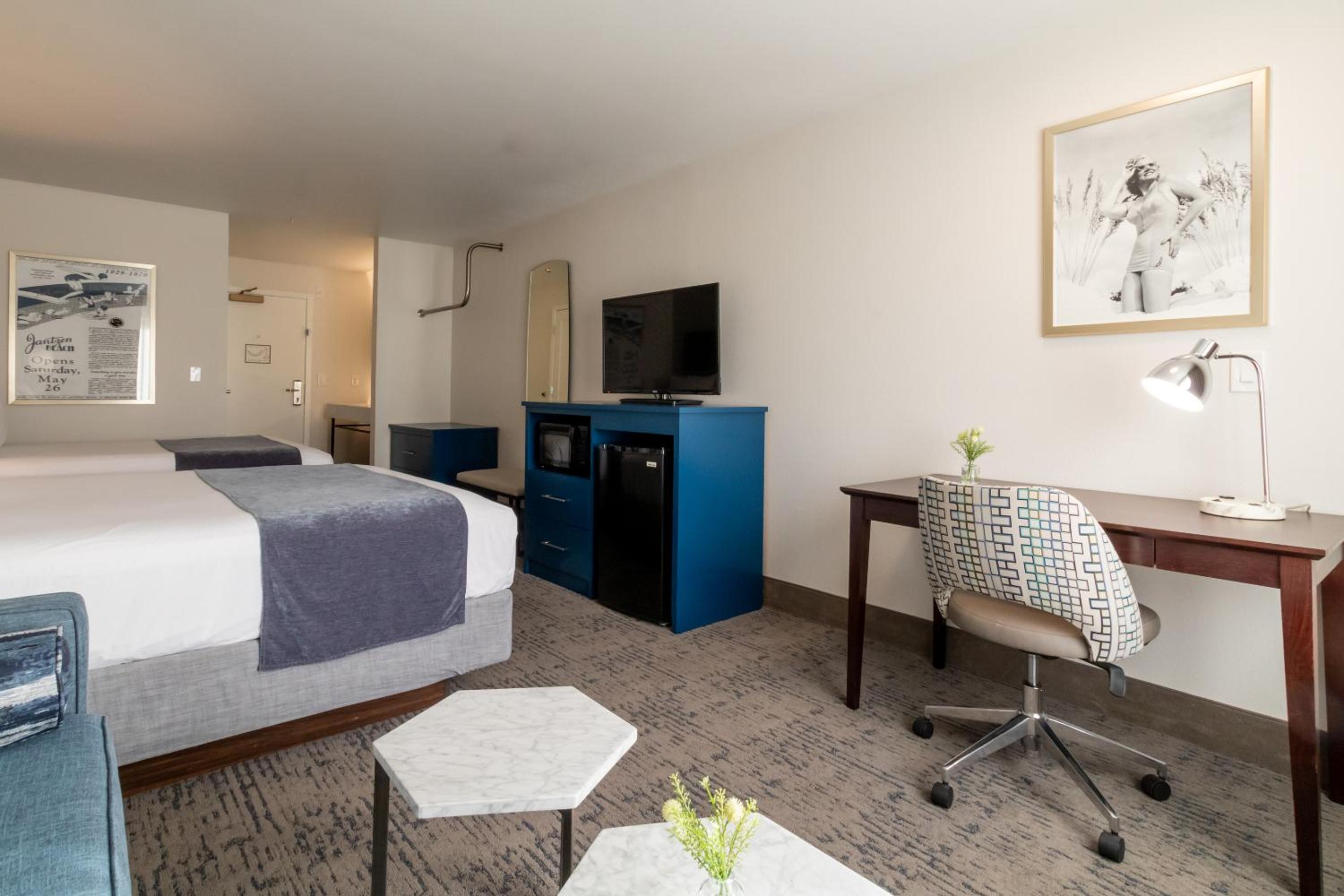 2 Queen Suite - Photo 6