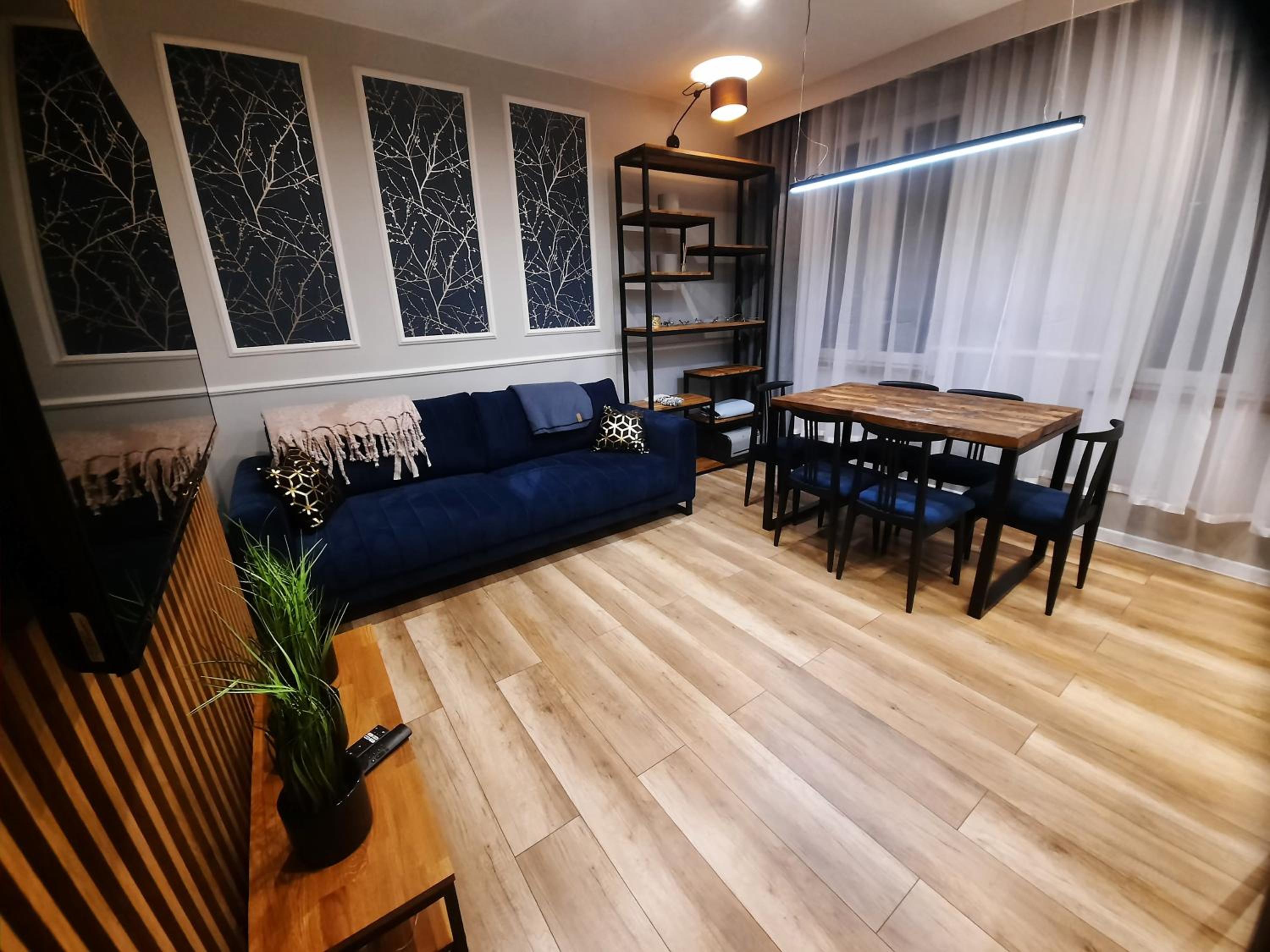 One-Bedroom Apartment photo 1