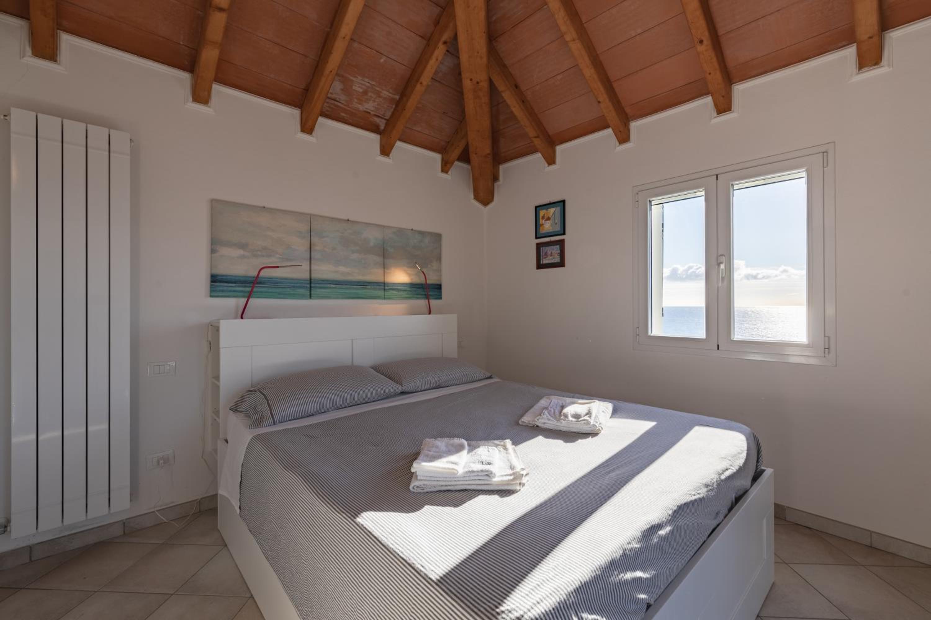 Apartment with Sea View - Photo 1