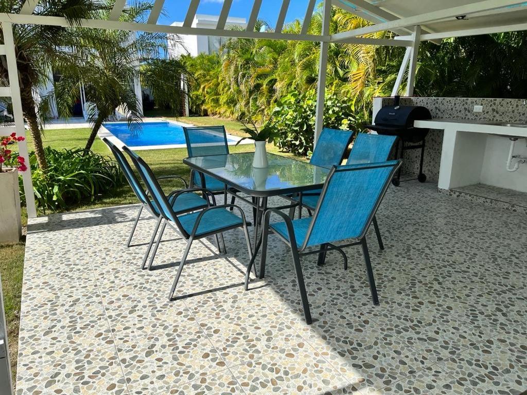 Villa photo 3