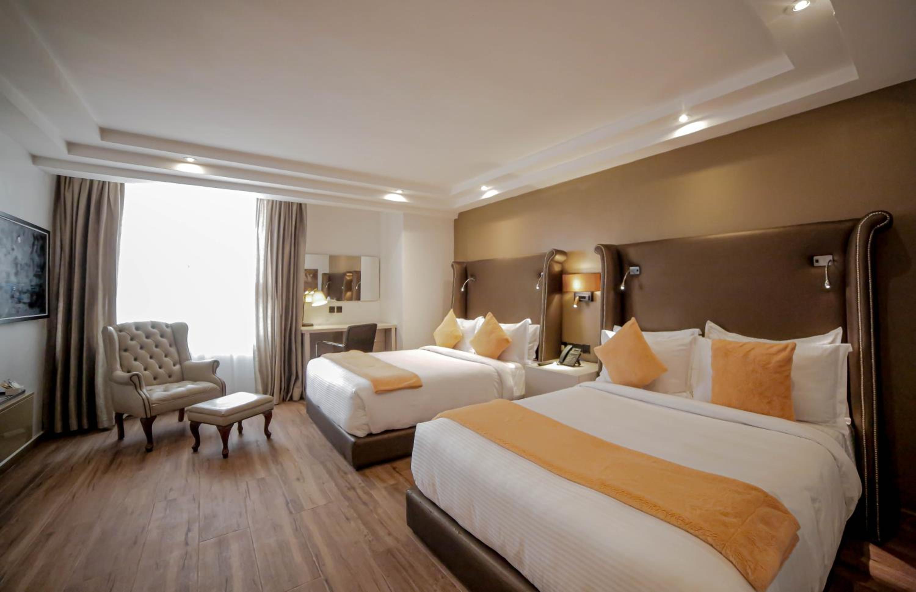 Deluxe Twin Room - Photo 6