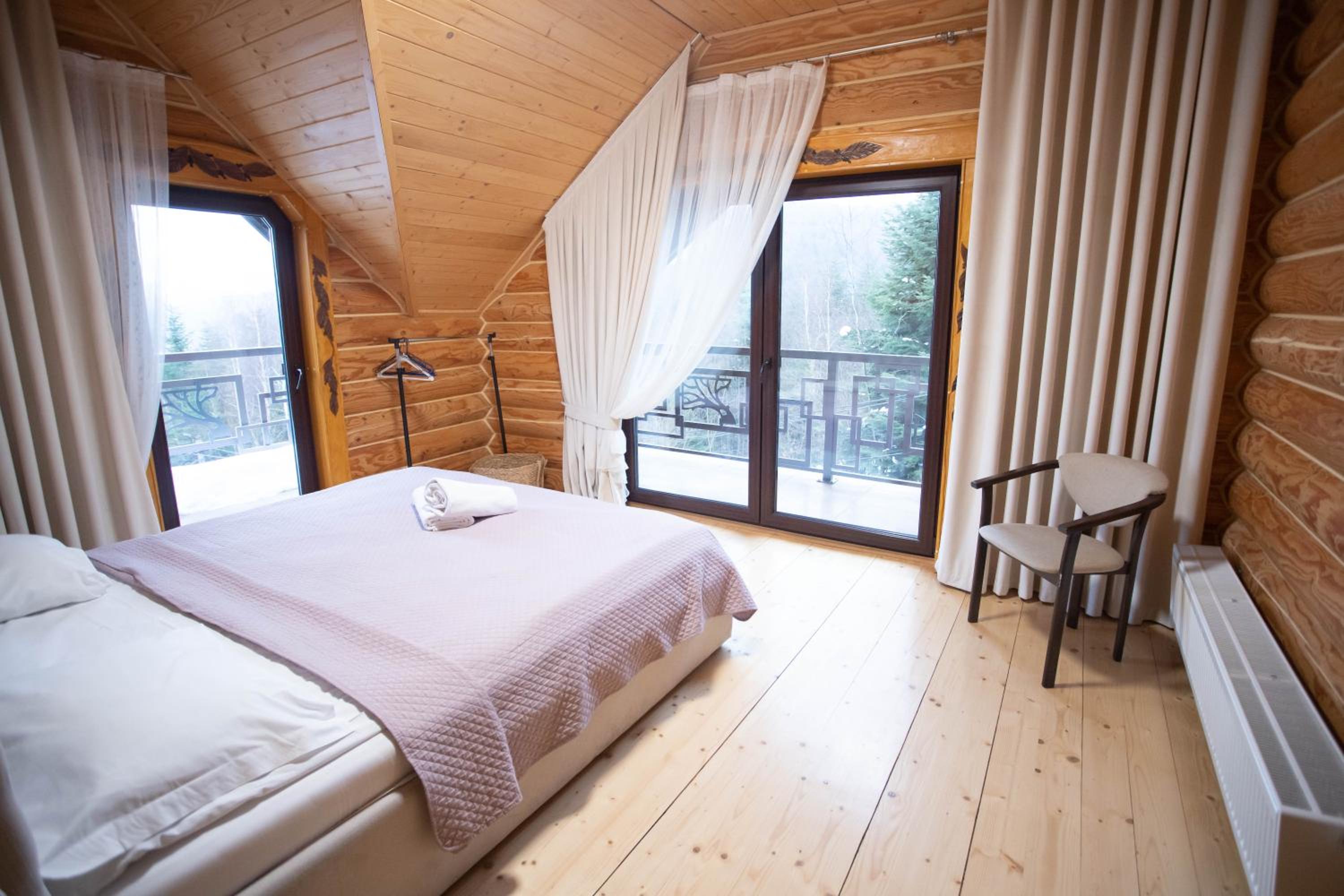 Villa photo 3