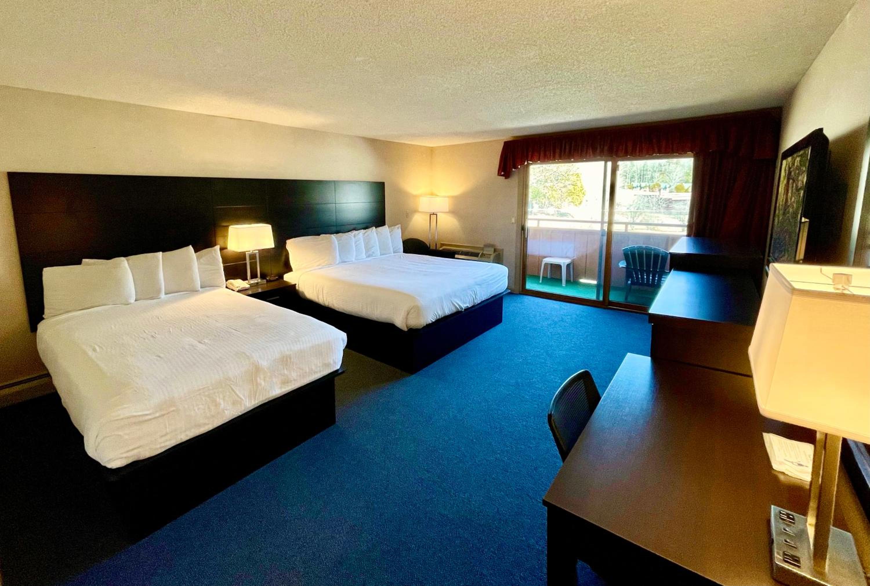 Notch View Room (Located across the street from the main resort) - Photo 3