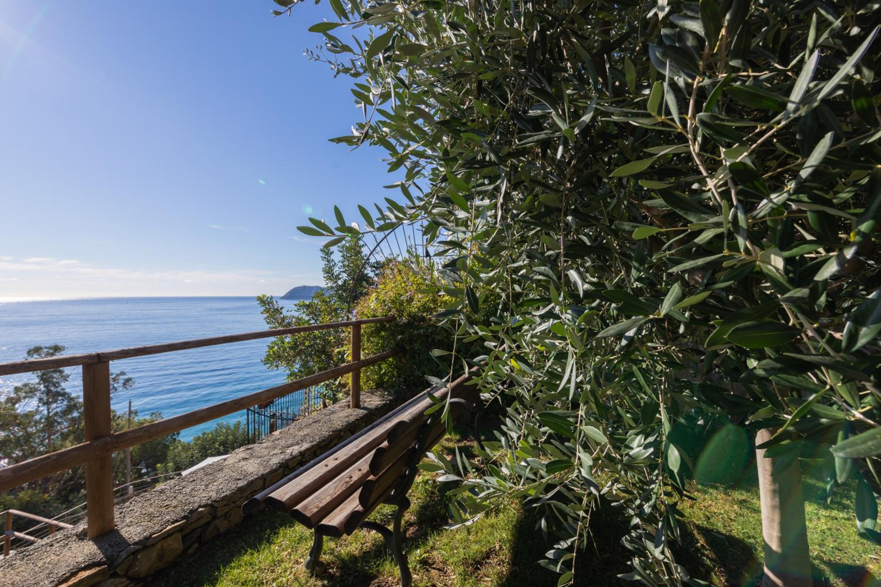 Apartment with Sea View - Photo 27