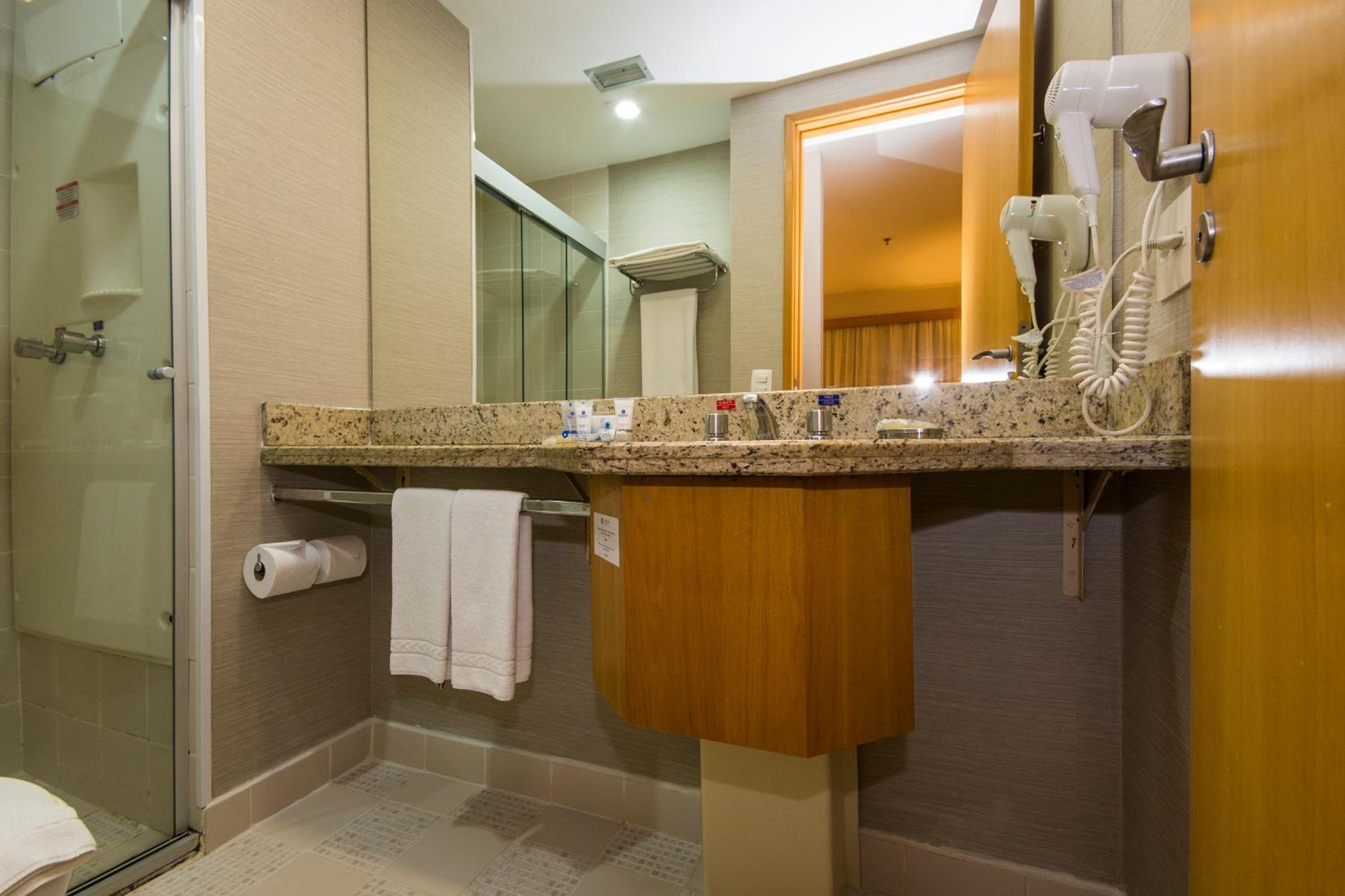 Standard Triple Room - Photo 3
