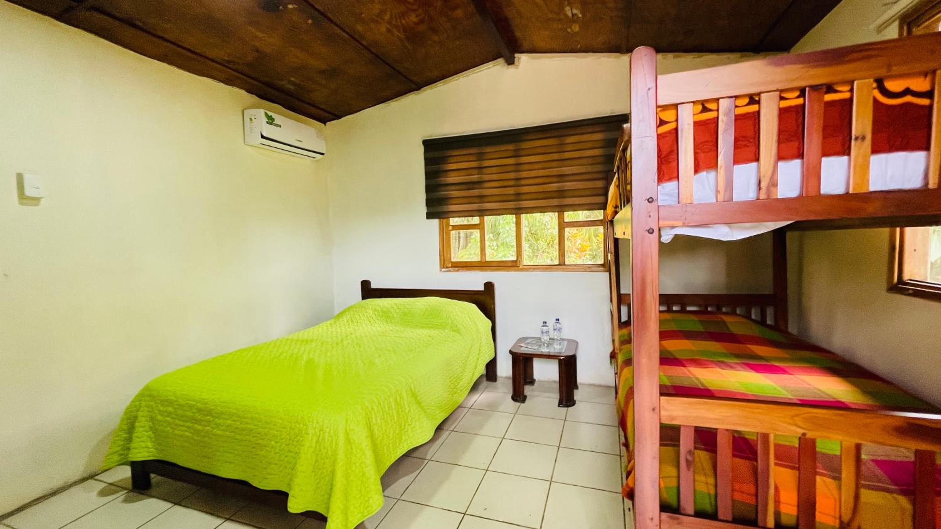 Economy Double Room photo 2