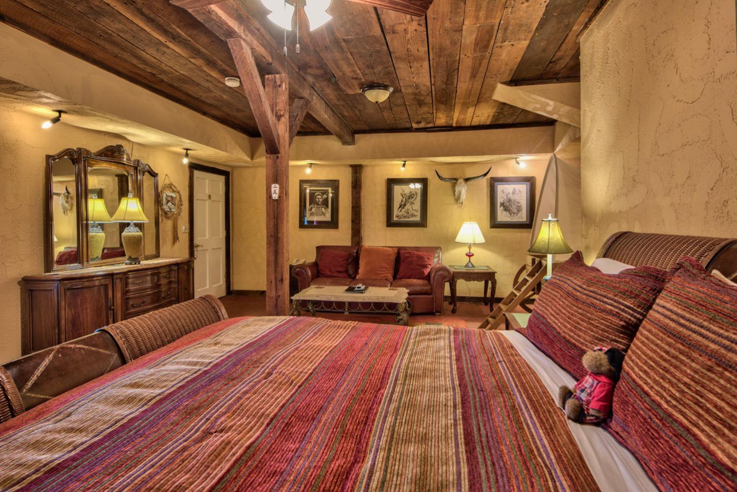Family Room - Photo 1