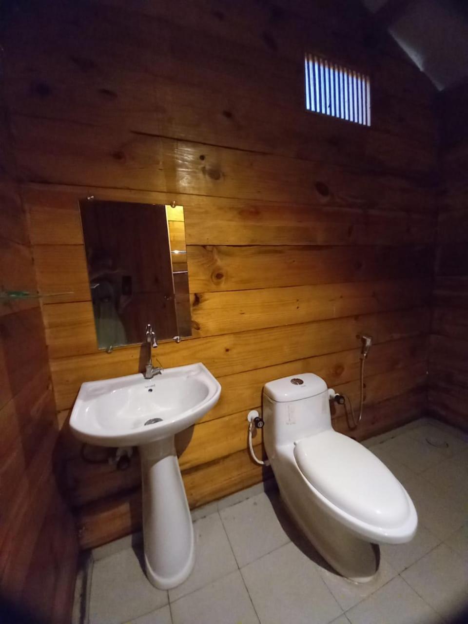 Queen Room with Garden View - Photo 4