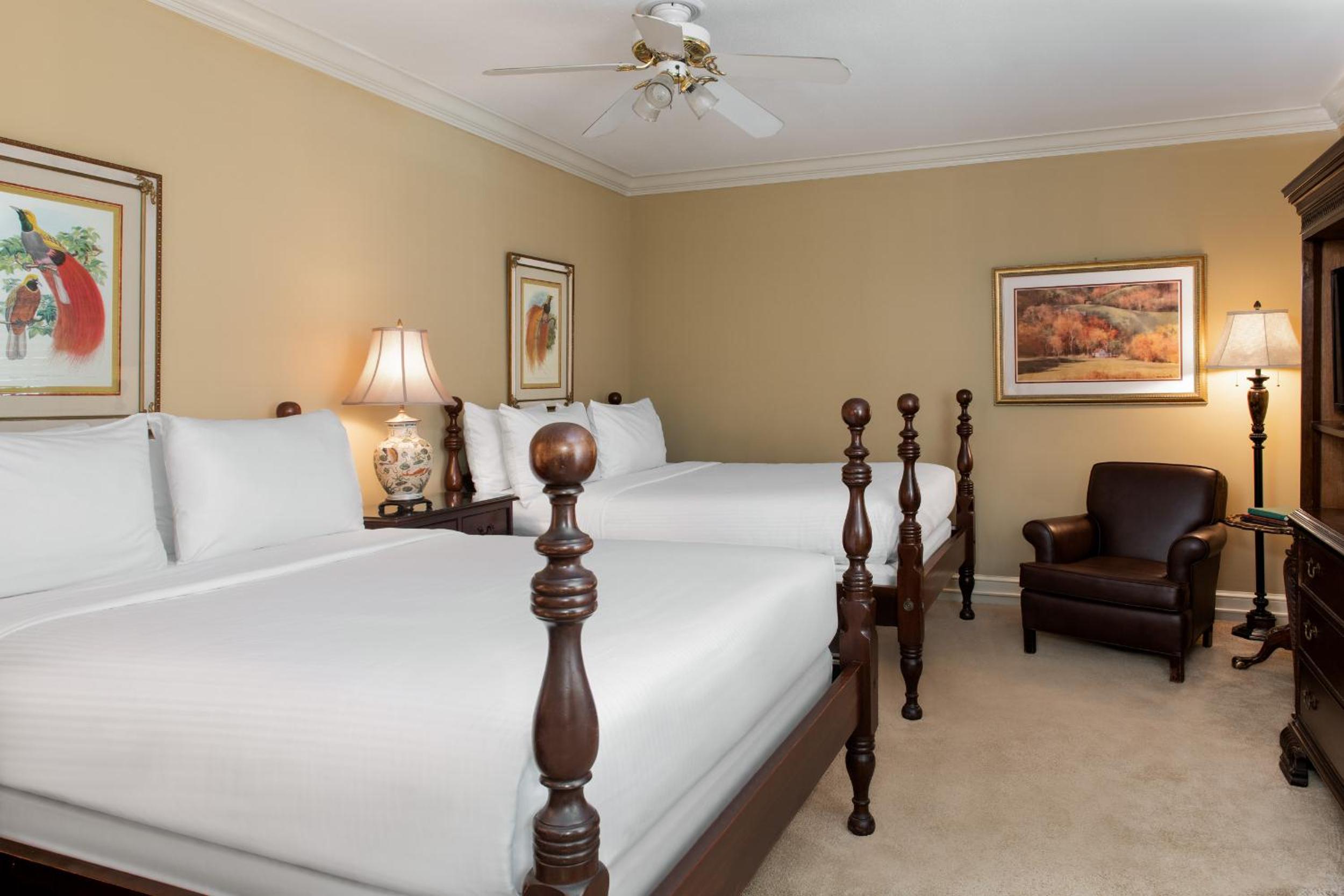 Traditional Two Queens Room photo 1