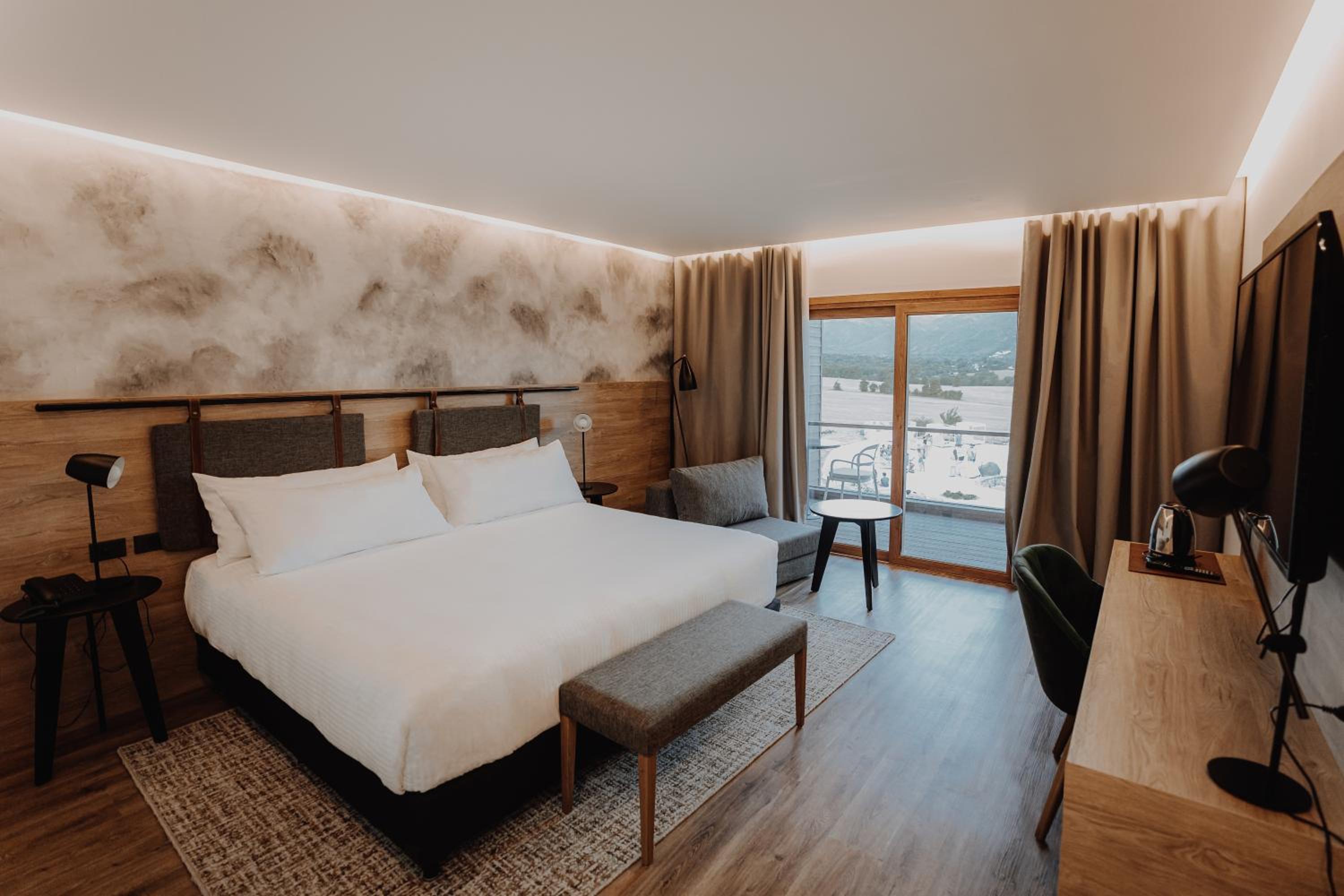 Double Room with Mountain View