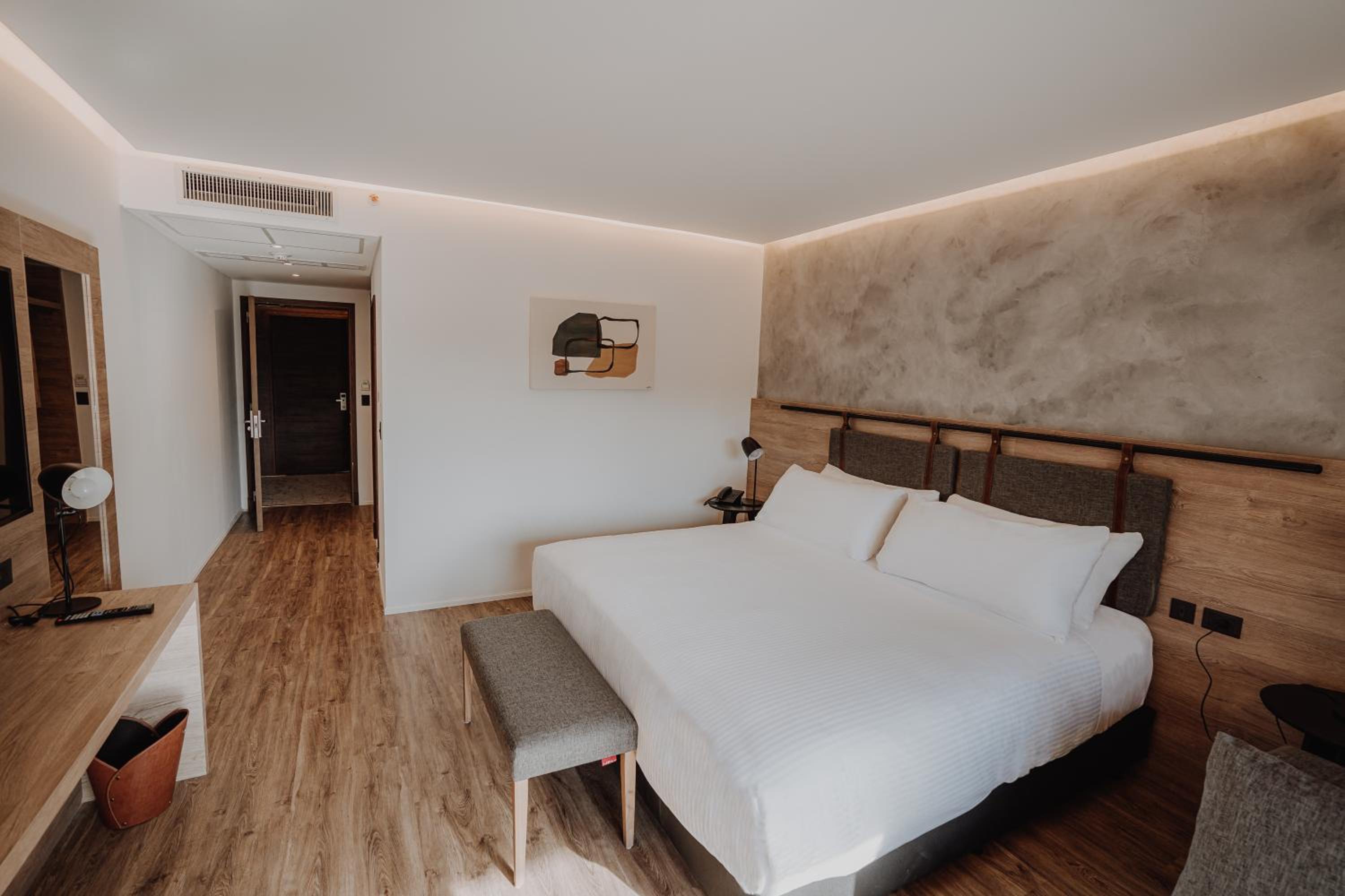 Deluxe Junior Suite