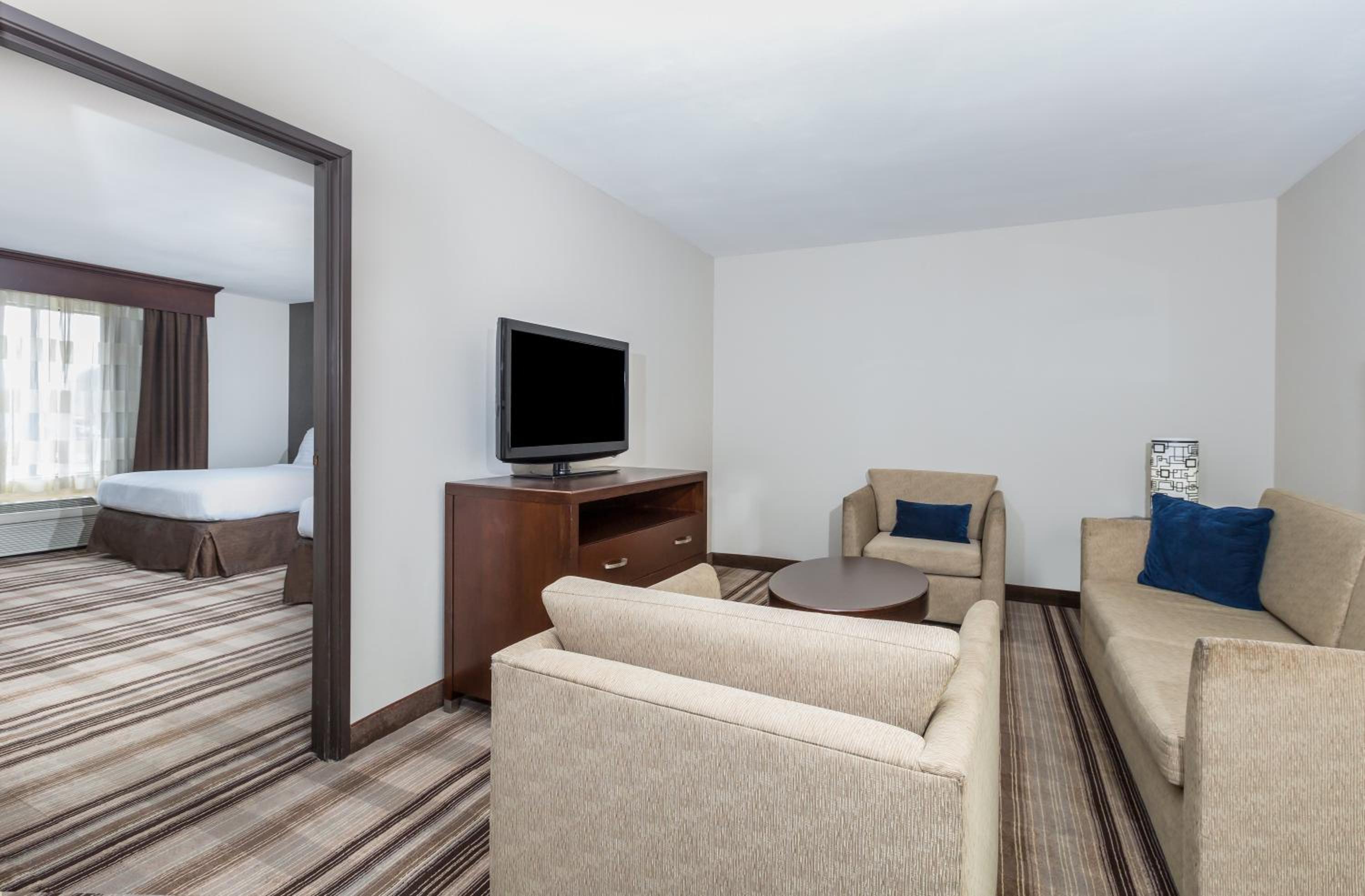 Suite with Two Beds - Non-Smoking