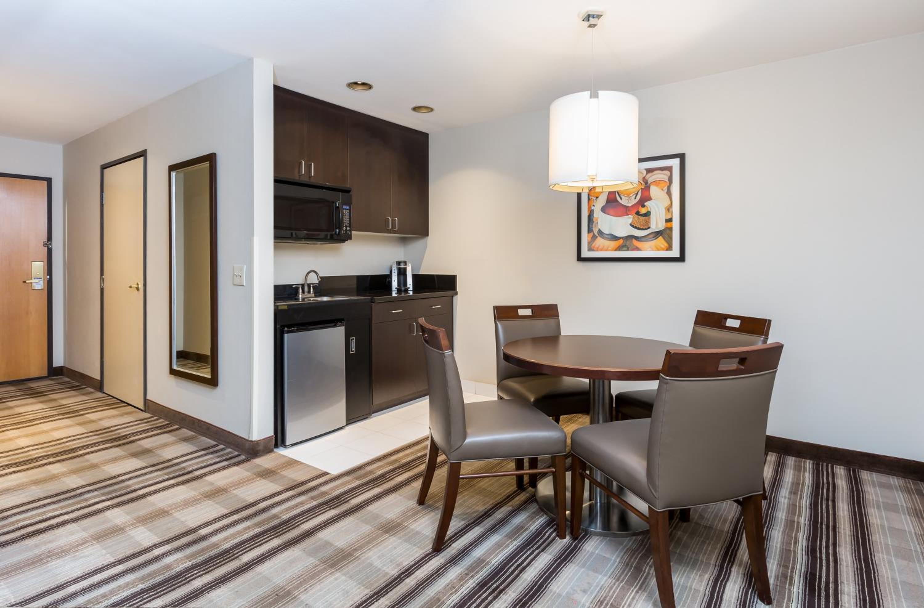 Suite with Two Beds - Non-Smoking