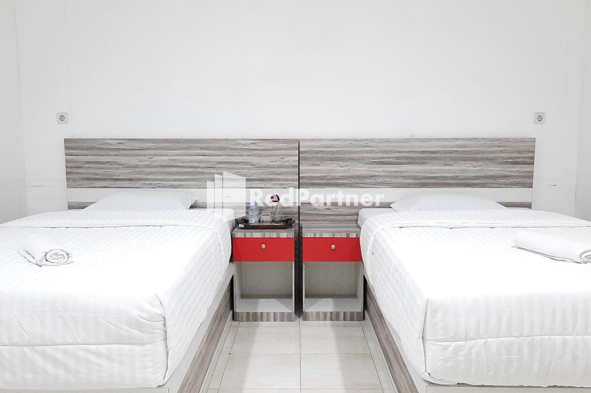 Deluxe Twin Room - Photo 5