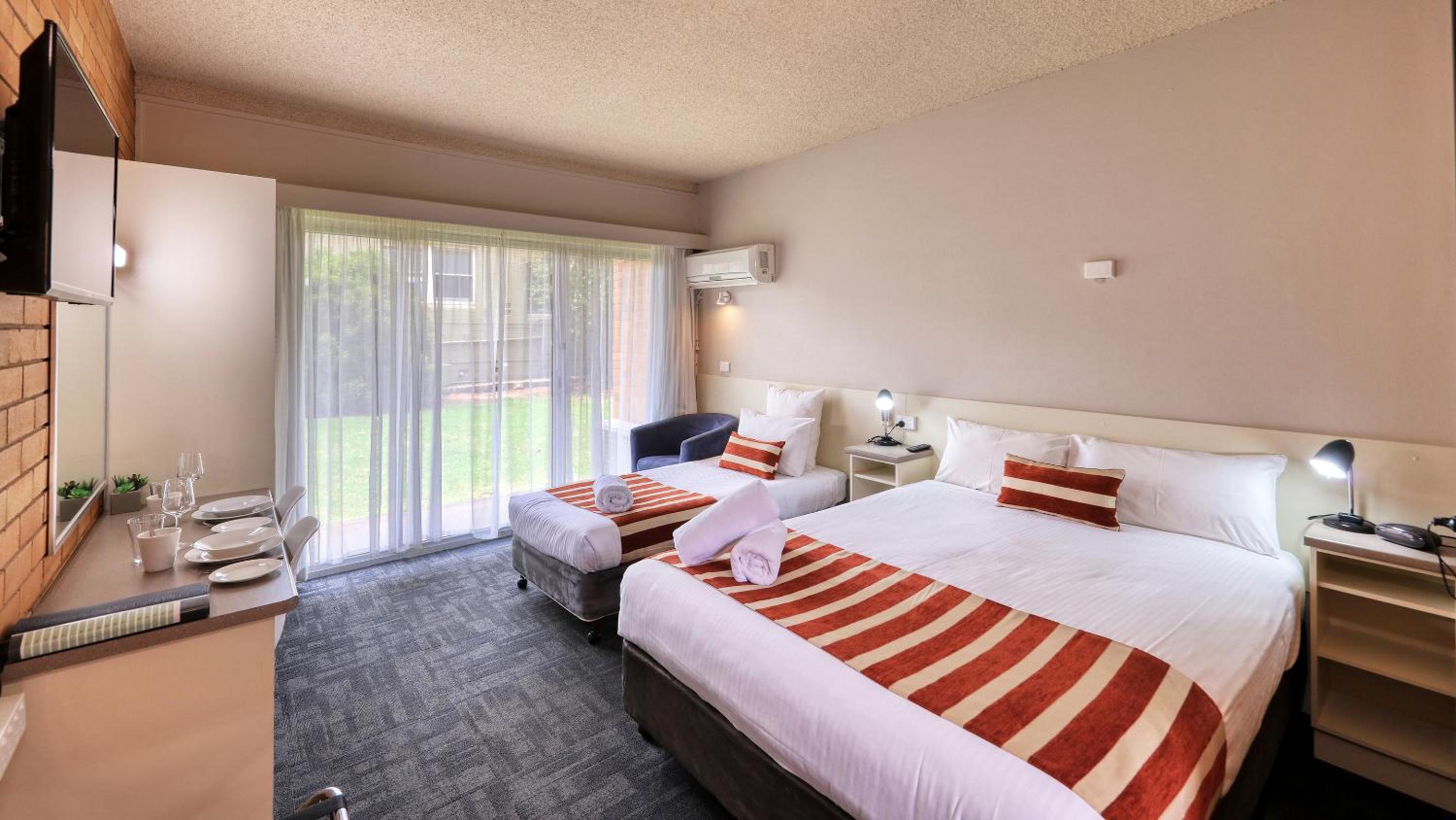 Standard Double or Twin Room photo 2