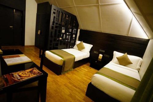 Luxury Triple Room
