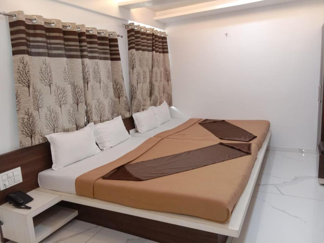 Executive 4 Beded AC room