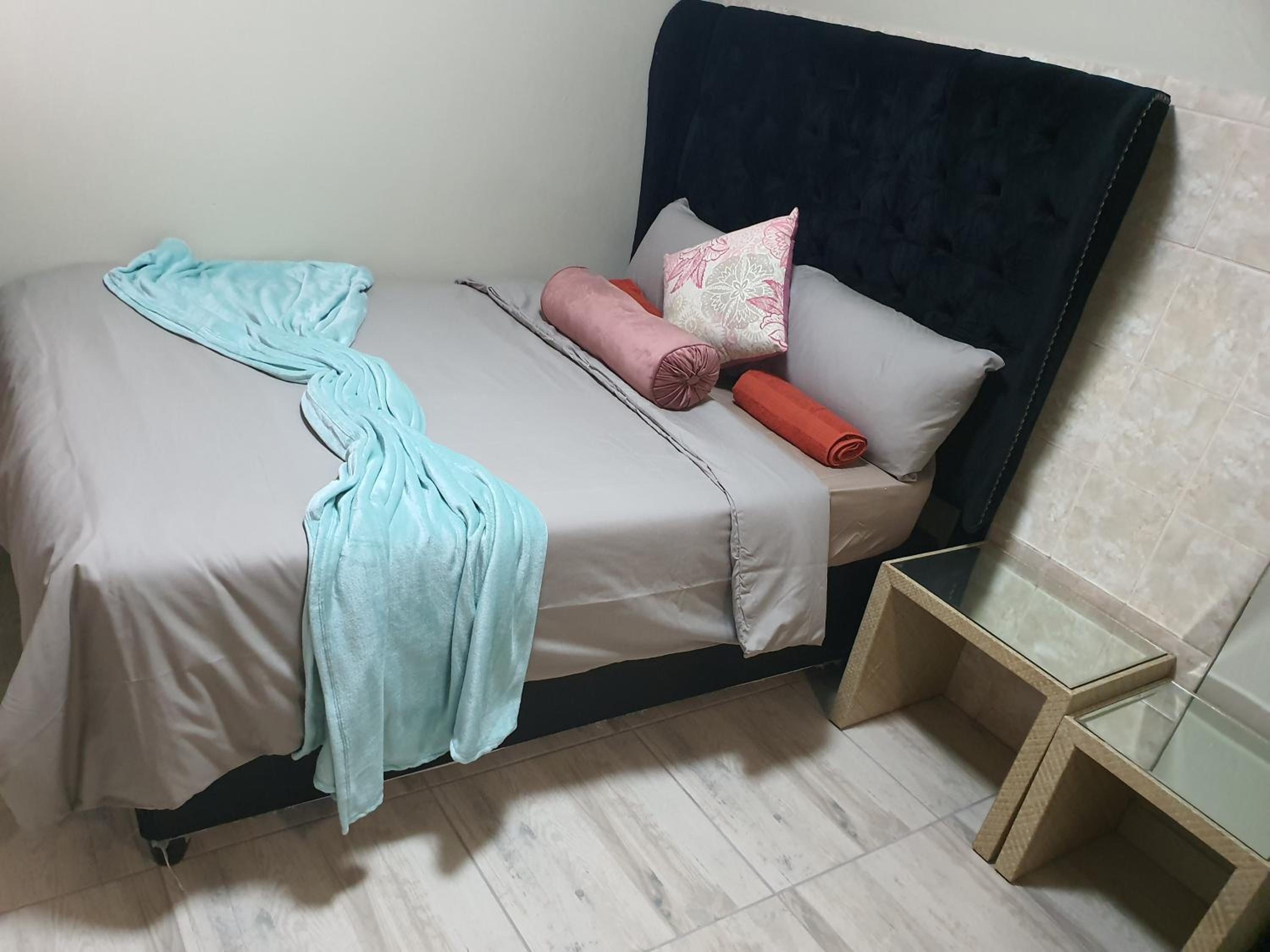 Deluxe Double Room with Shower - Photo 27