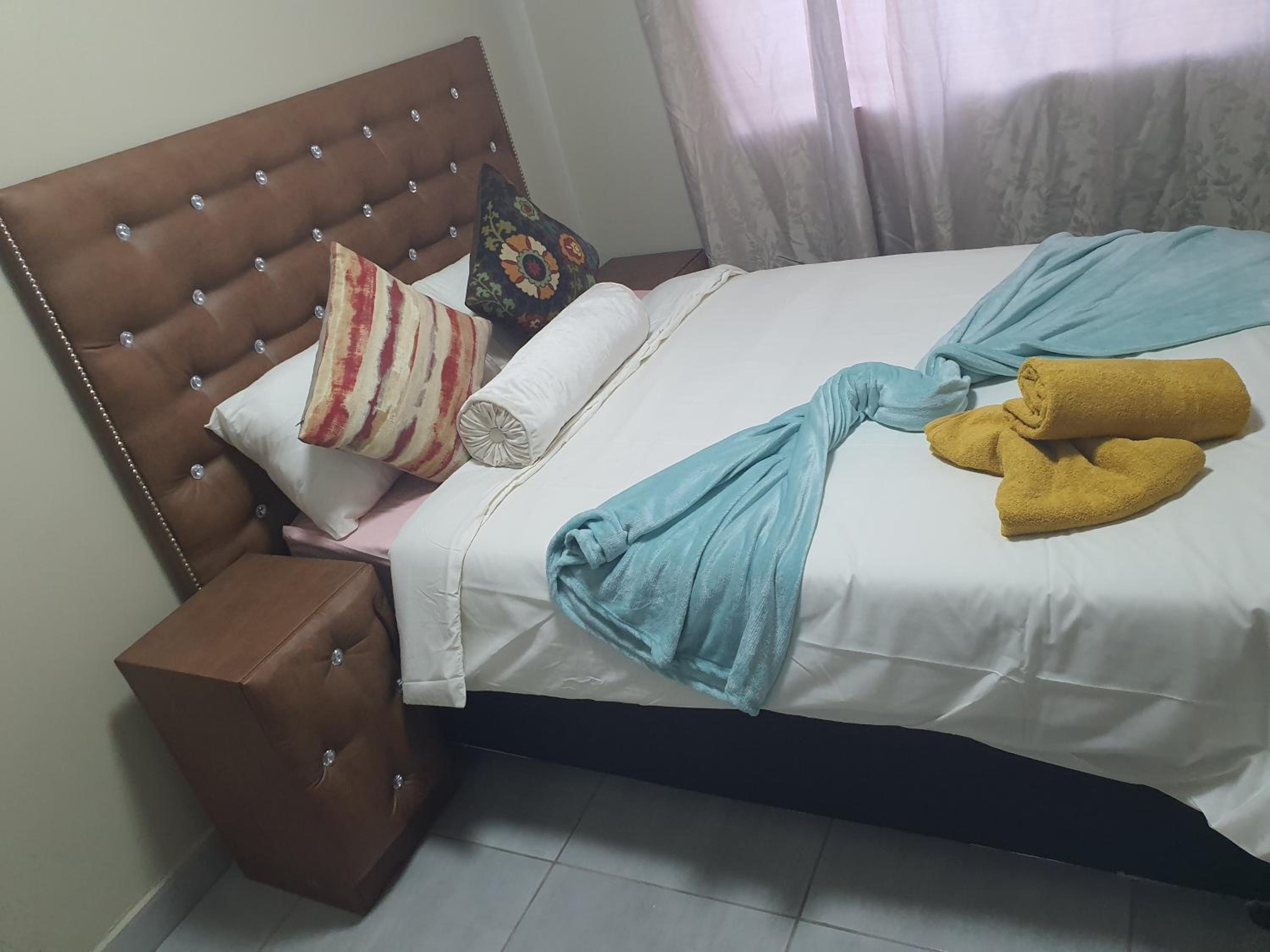Deluxe Double Room with Shower - Photo 15