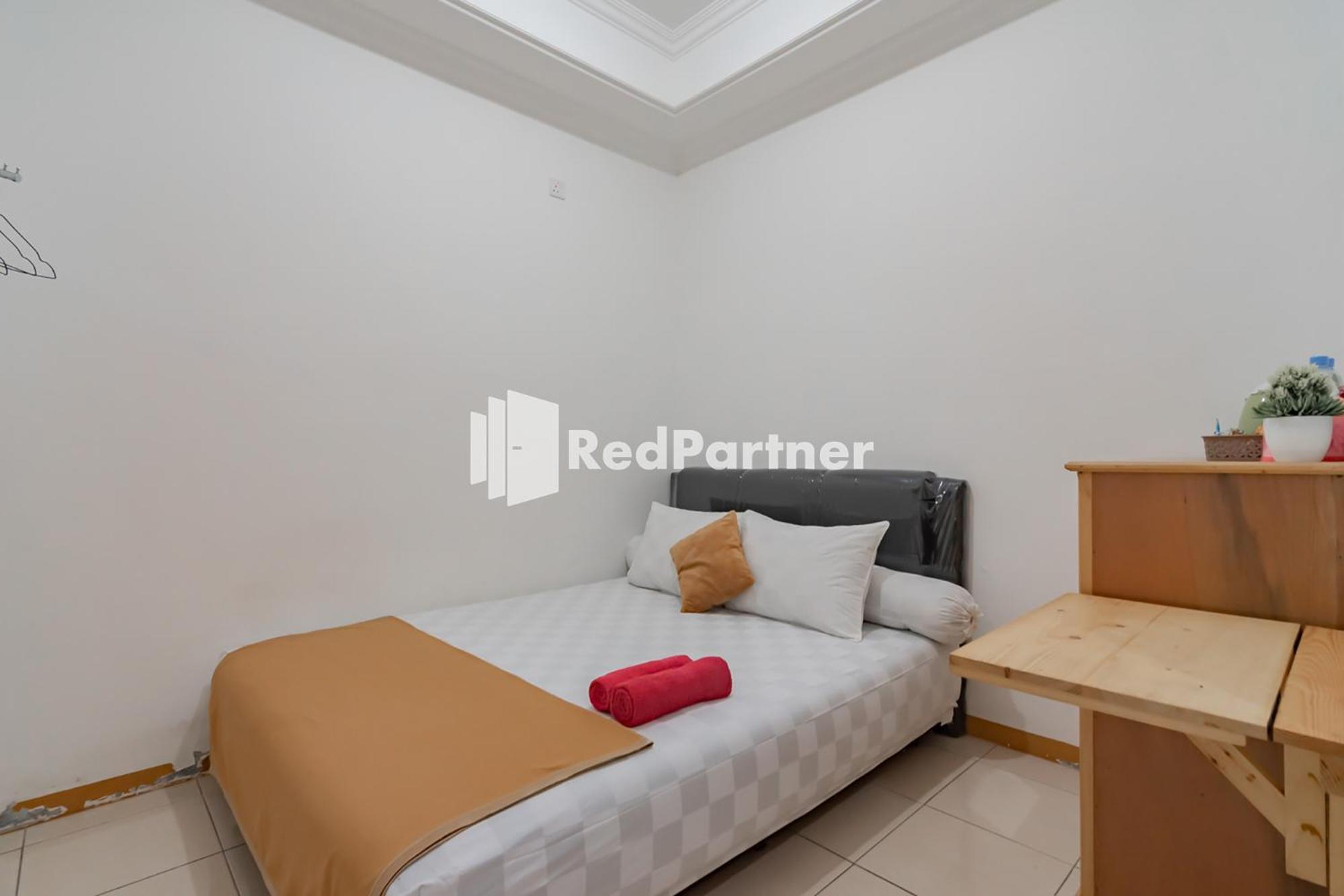 Standard Double Room - Photo 3