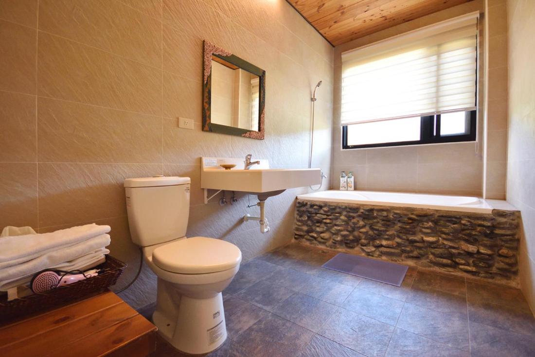 Deluxe Double Room with Bath photo 3