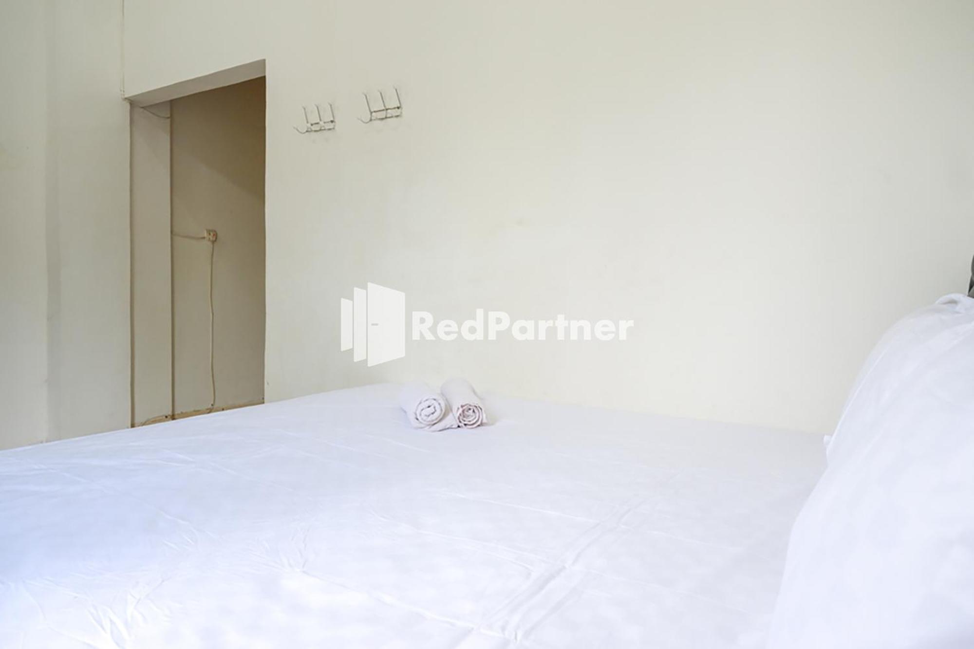 Economy Double Room - Photo 4