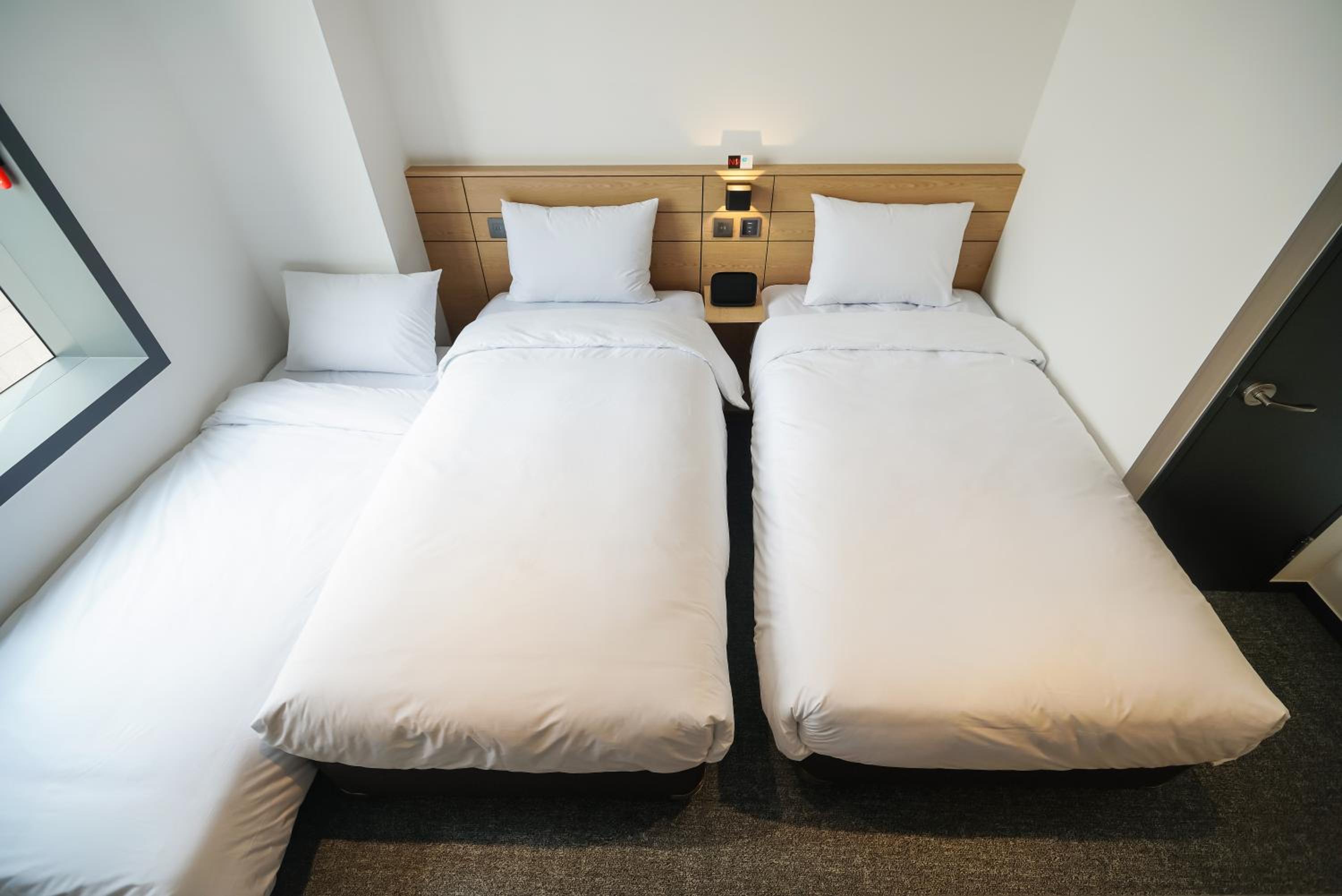 Triple With Sofa Bed With Complimentary Breakfast - Photo 8