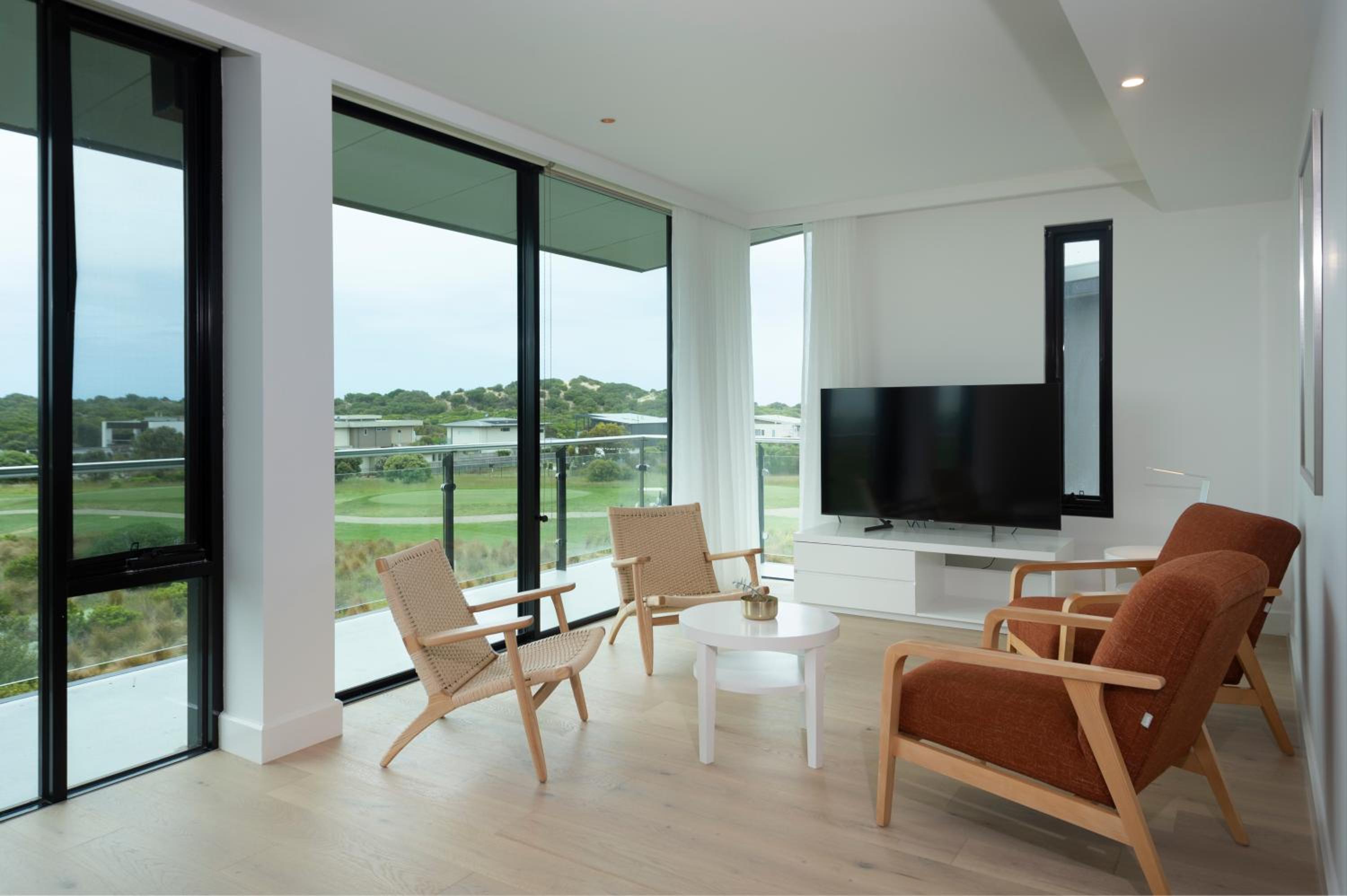 Golf View 2 Bedroom Suite - Photo 7
