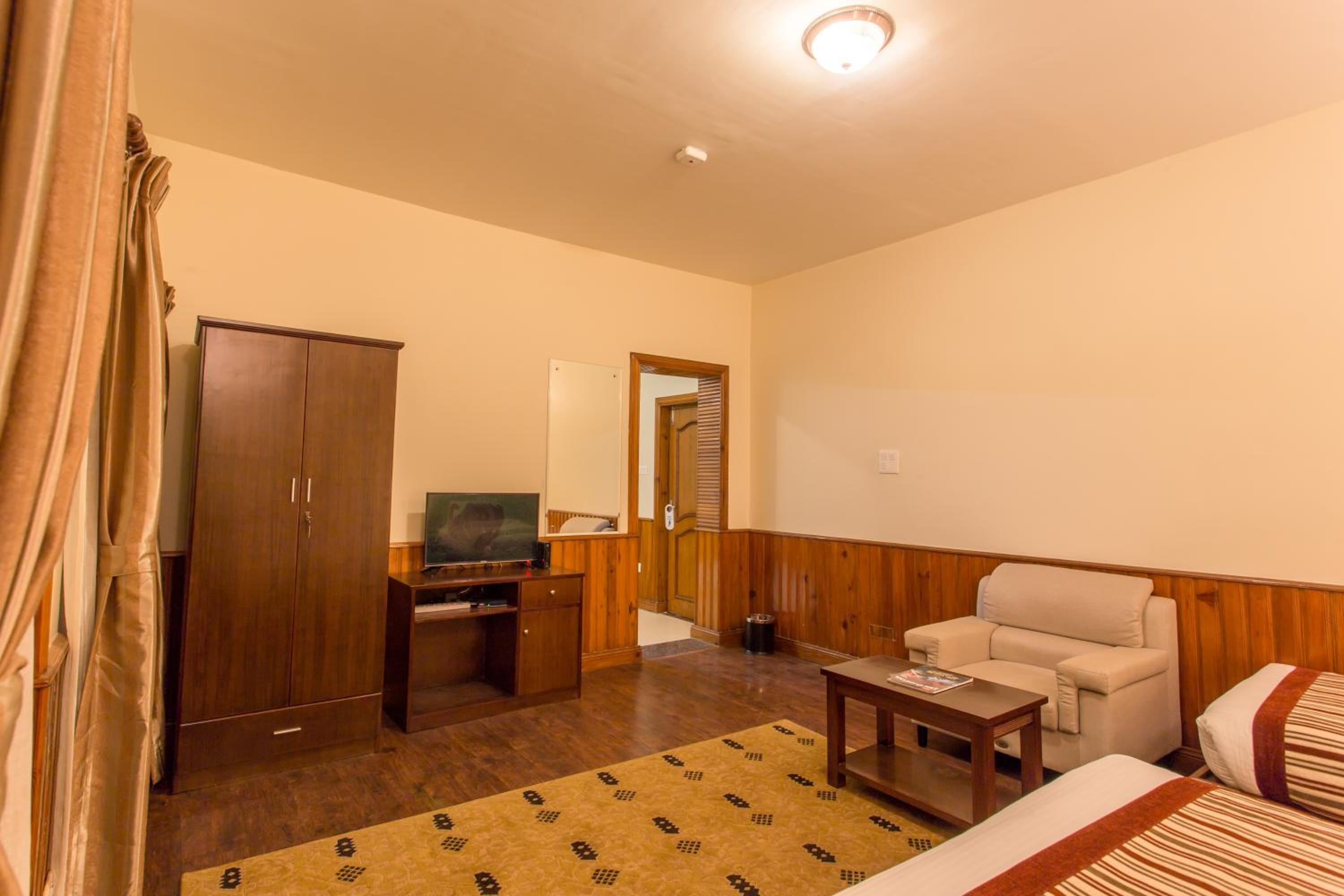 Junior Suite with Balcony