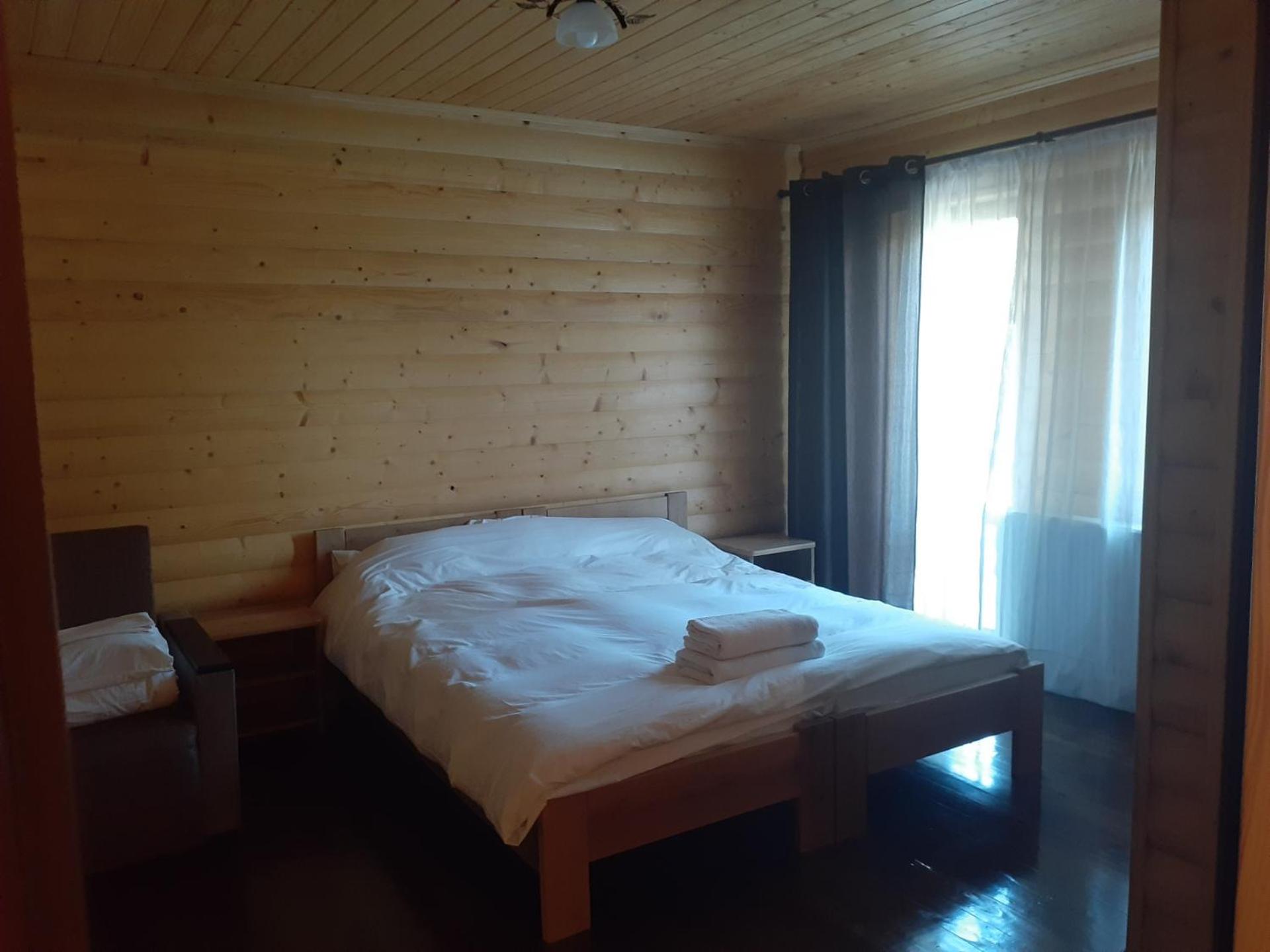 Double Room with Balcony (2 Adults + 1 Child) photo 3